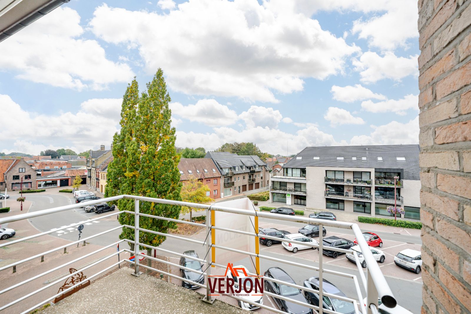 Kijkdag zaterdag 18/10 tussen 09.00 en 10.00uur! Gezellig appartement in het centrum van Ardooie! foto 8