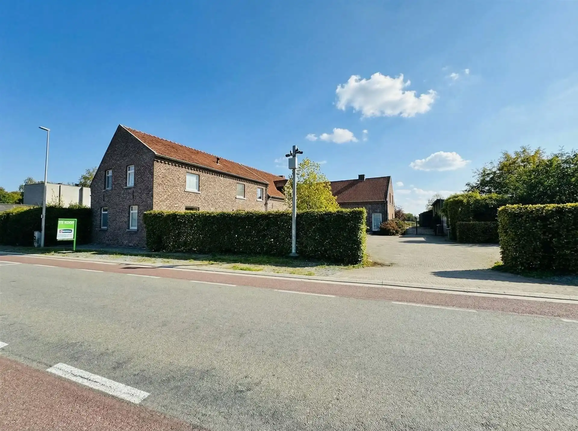 Hoeve met paardenaccomodatie. foto 5