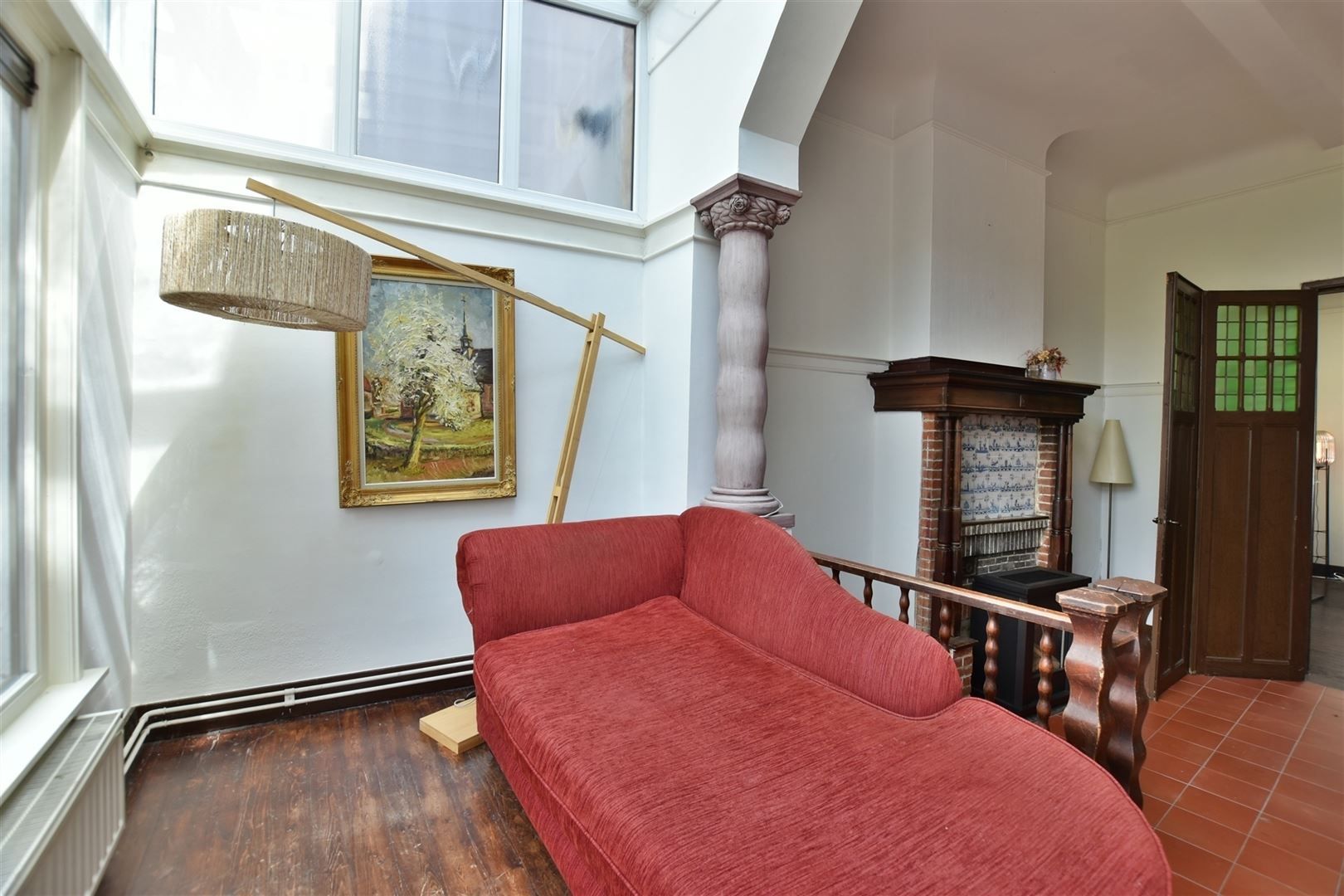 Karaktervolle, ruime woning met 6 slaapkamers, binnenkoer met jacuzzi en topligging! foto 5
