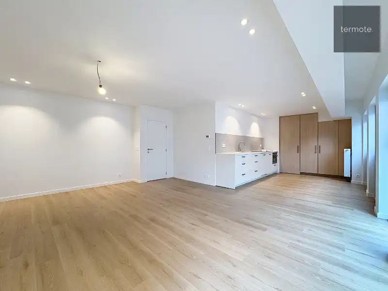 appartement foto {{pictureIndex}}