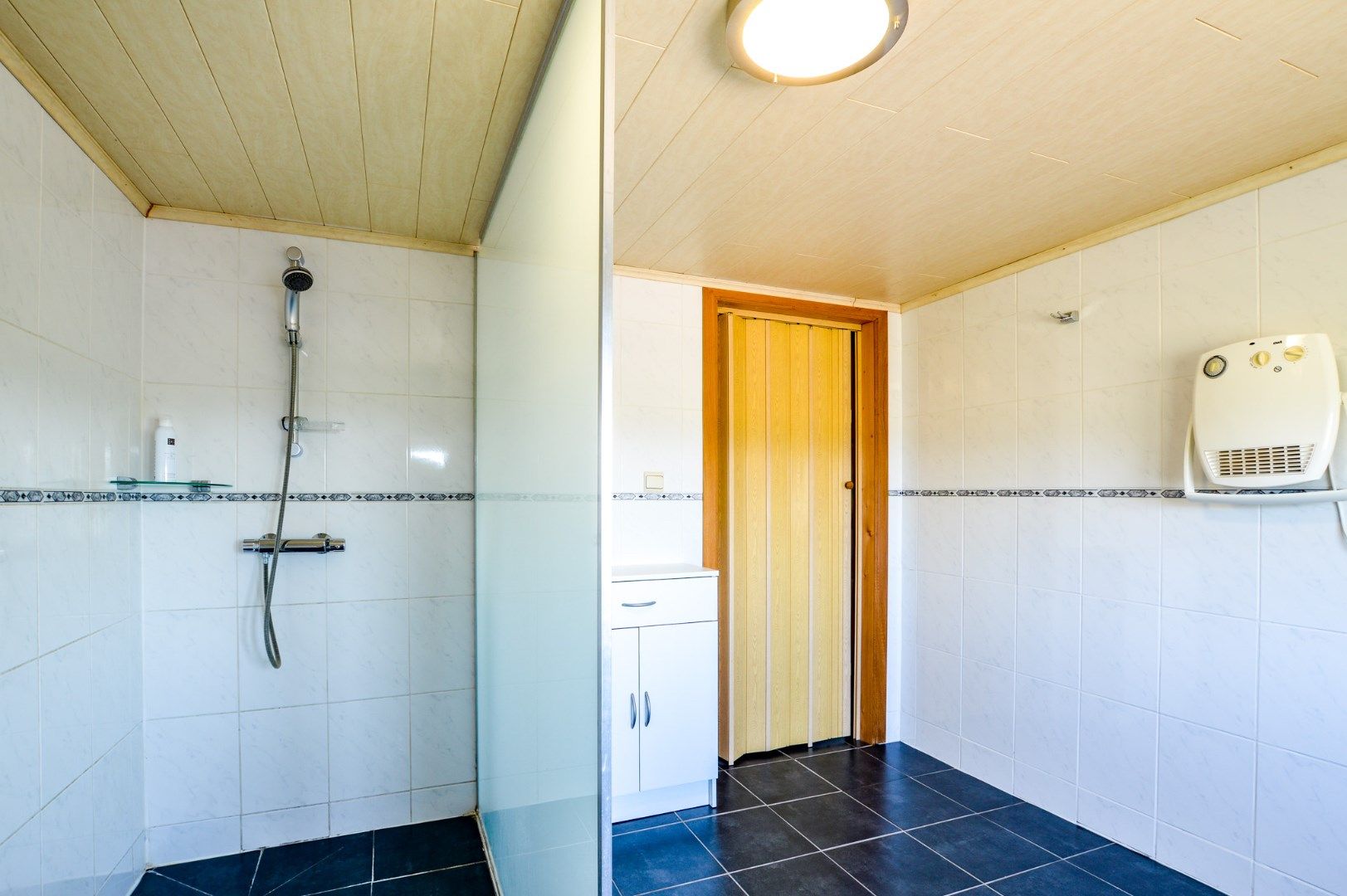Ruime woning met loods op 2.535 m² in landelijke omgeving te Eernegem foto 10