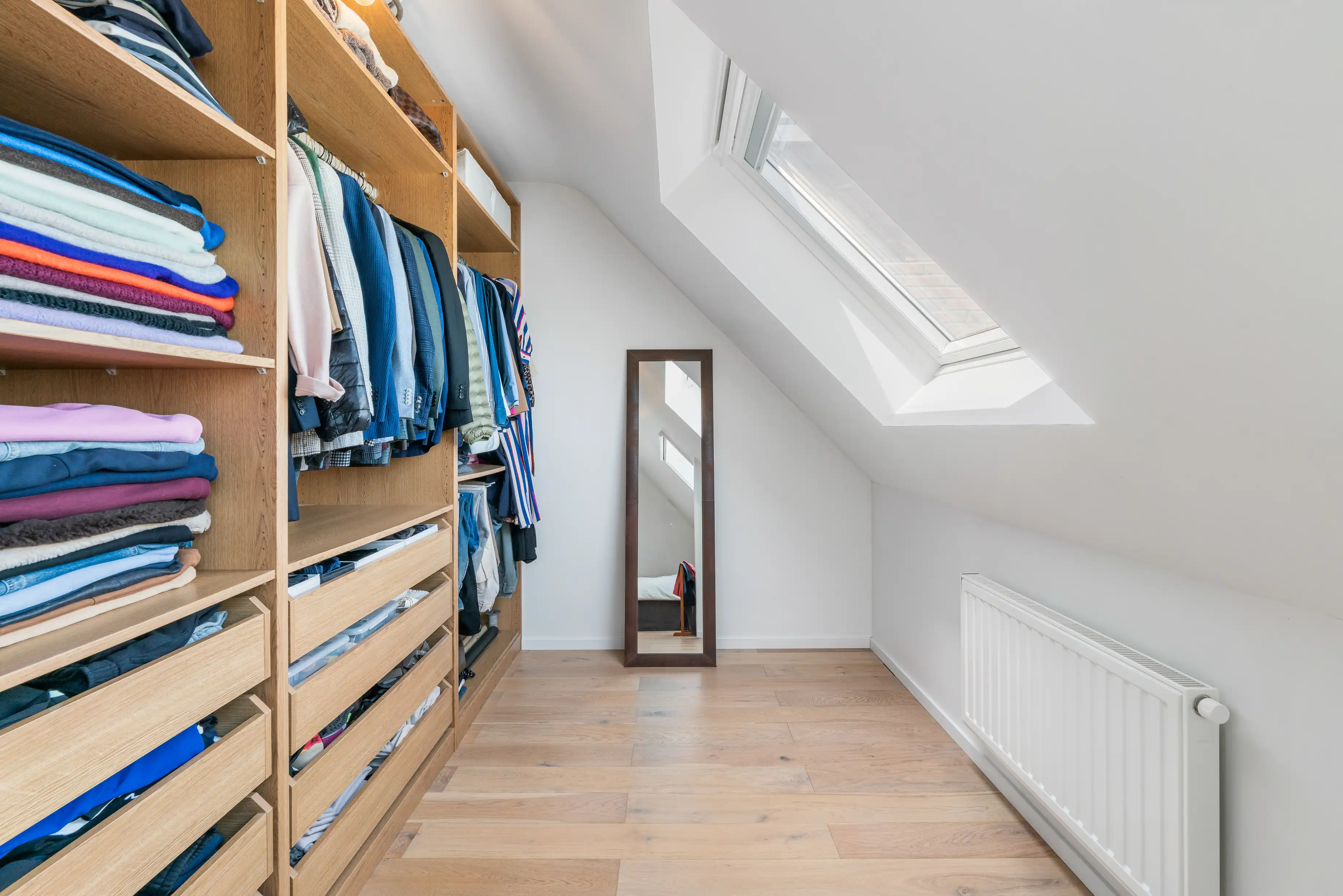 Instapklare 3-gevelwoning met luxe afwerking foto 22