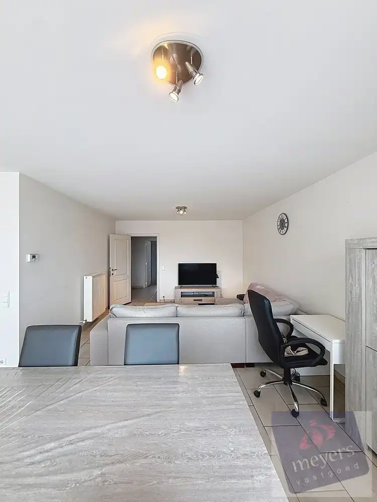 Instapklaar appartement met 2 slaapkamers, balkon en autostaanplaats in Hasselt foto 7