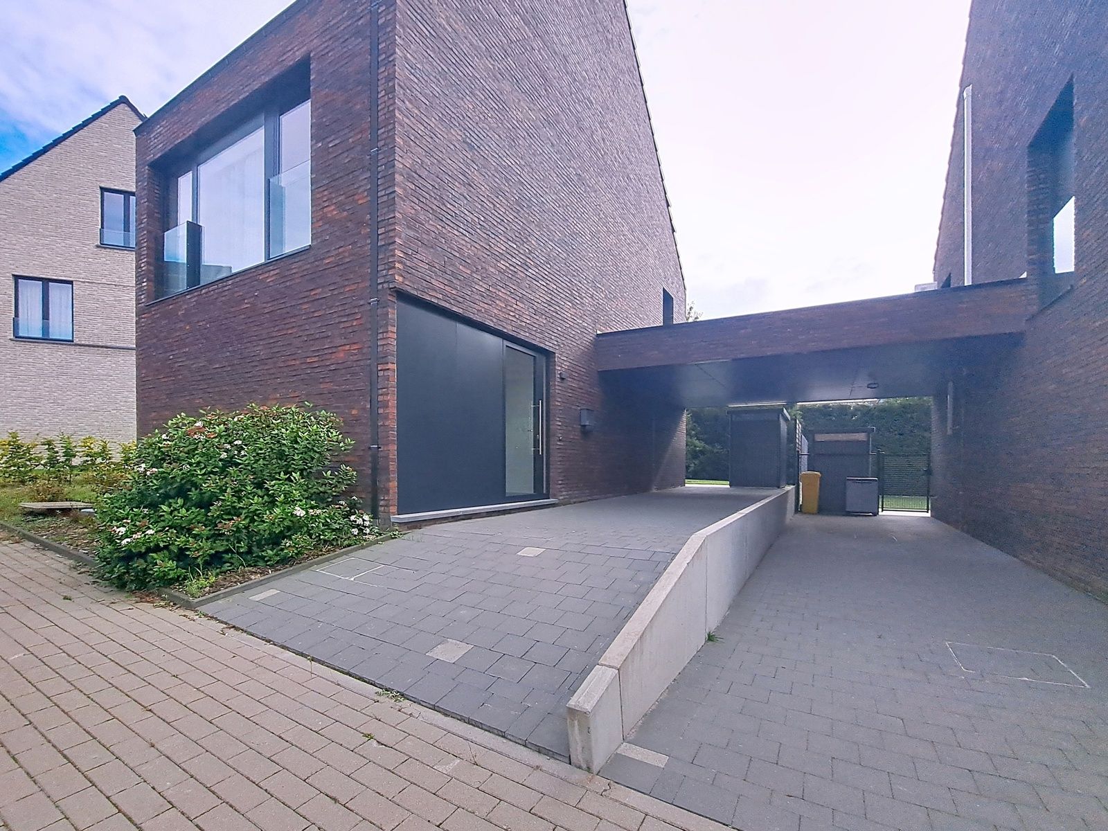 ()=>{if(producerUpdateValueVersion(node),producerAccessed(node),node.value===ERRORED)throw node.error;return node.value} Kapellehof 10 - 1933 Zaventem Sterrebeek