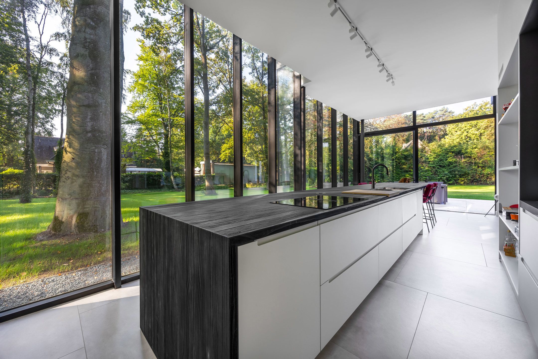 Luxe gerenoveerde villa (EPC A) op riant hoekperceel foto 15