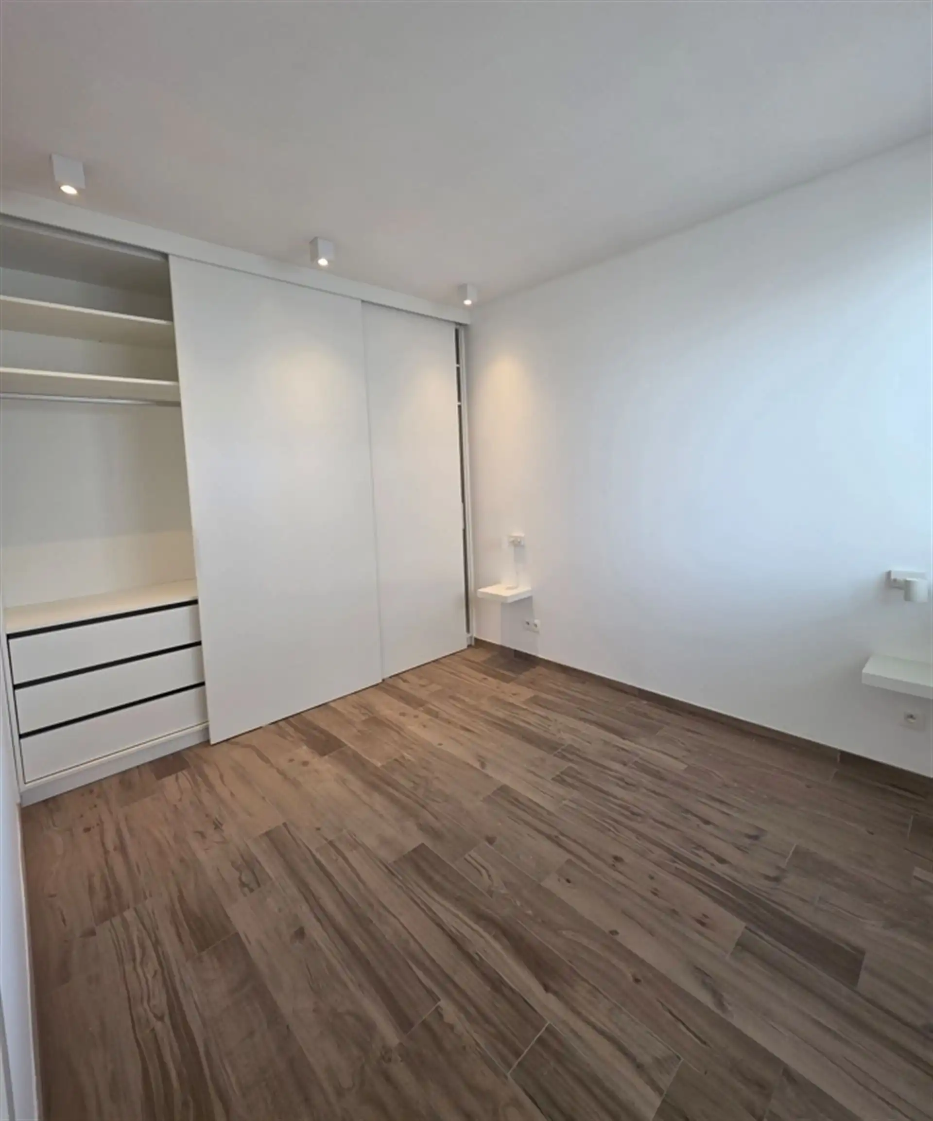 Lichtrijk appartement met zonnig terras! foto 11