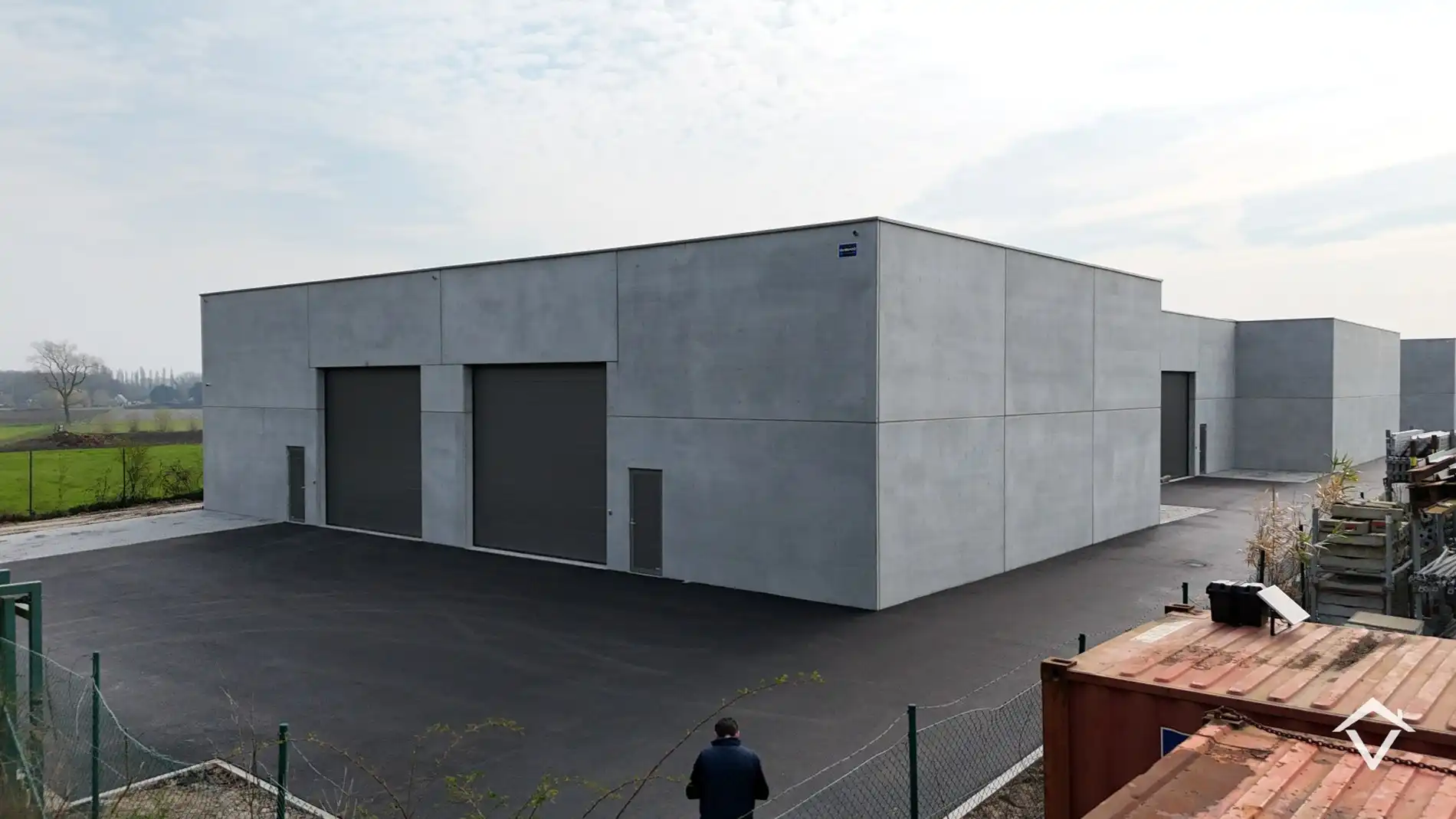 Nieuwbouw loods KMO-UNIT te koop – 326 m² met 1 parkeerplaats inbegrepen op de industriezone te Aartrijke foto 7
