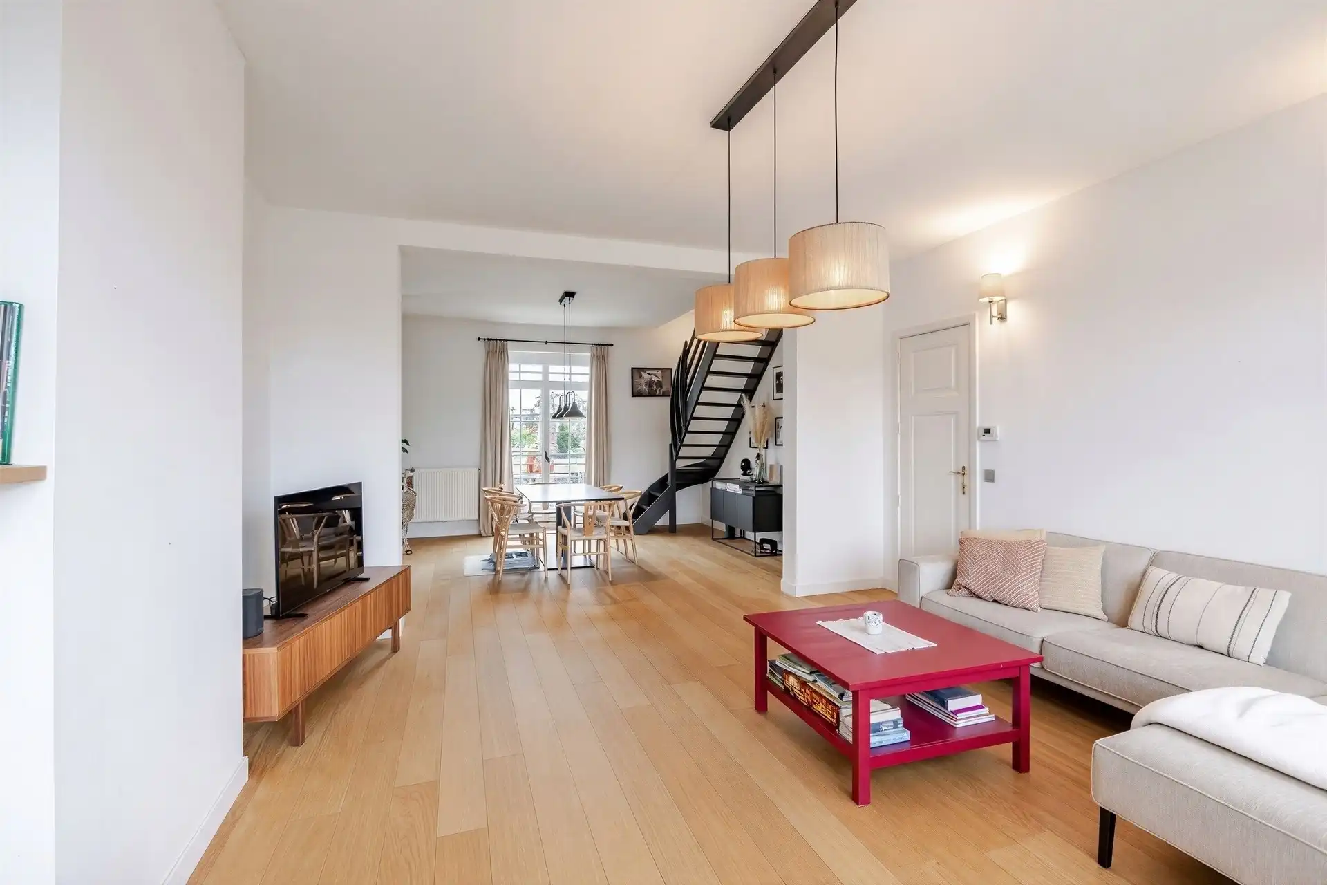 Karaktervol duplex appartement in centrum Wetteren foto 9