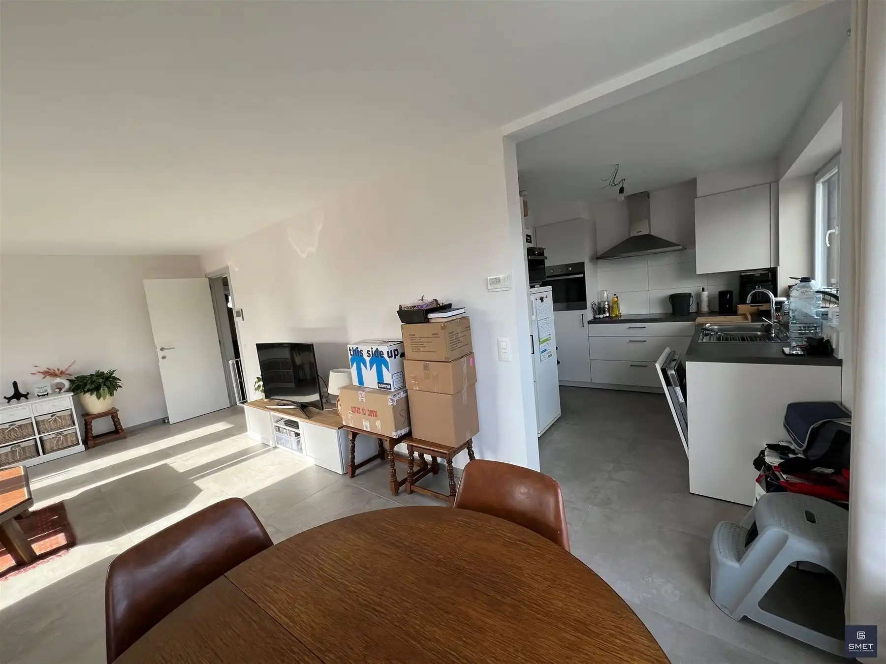 RECENT, MODERN APPART. MET 2 SLPKS EN AUTOSTAANPL. foto 8