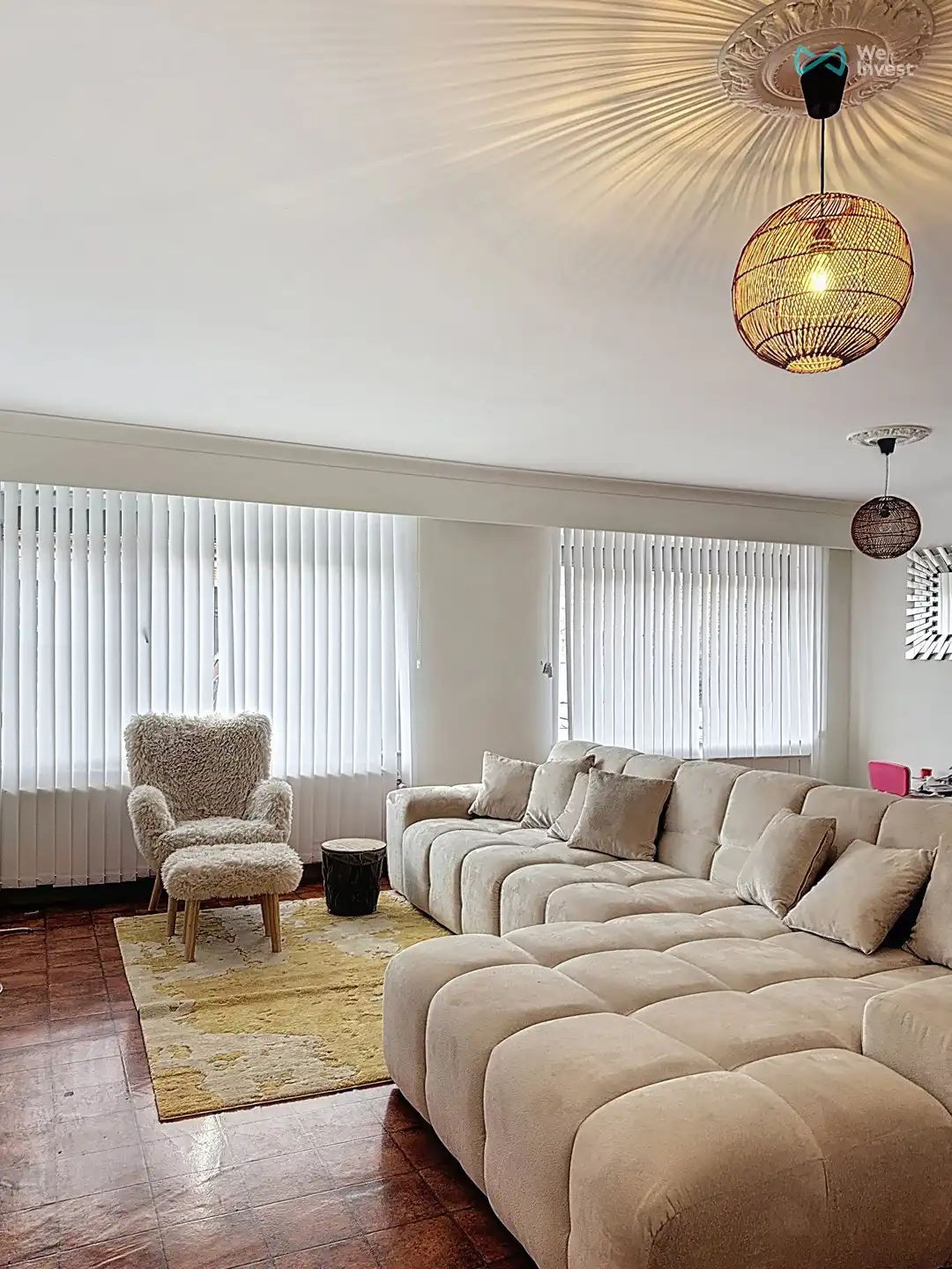 Net gelijkvloersappartement met 3 slaapkamers en parking foto {{pictureIndex}}