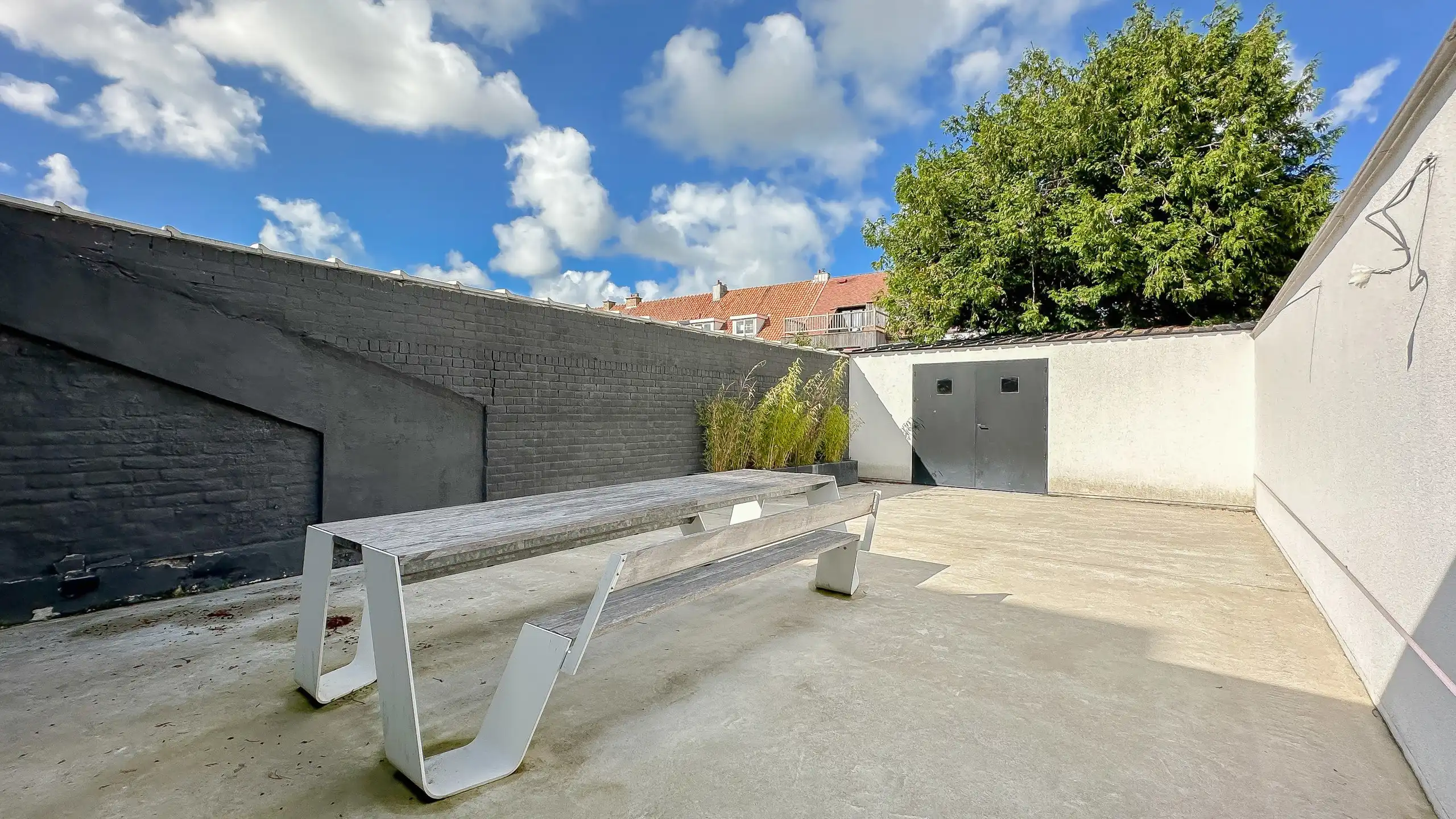 Moderne woning met een strak design, langs de Graaf Jansdijk foto 9