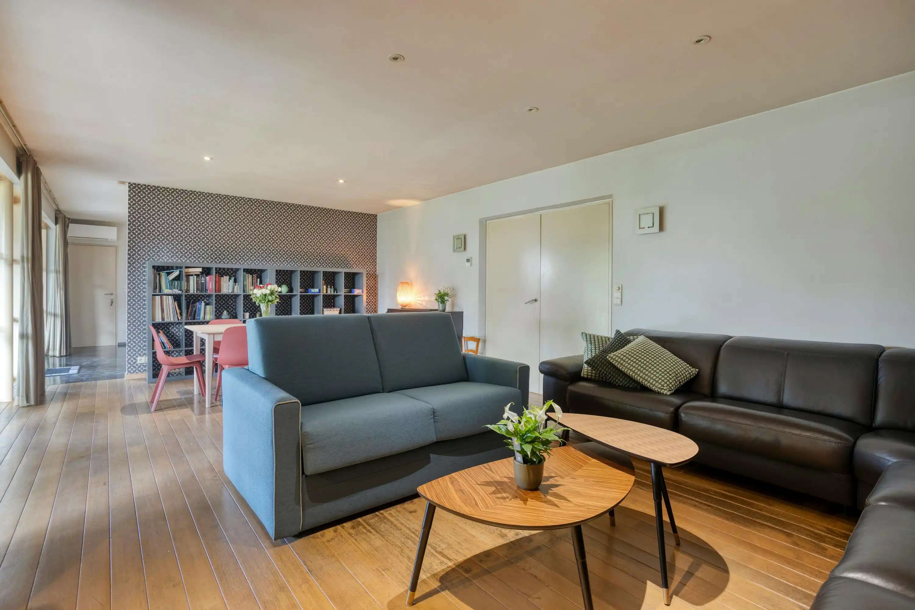 Ruime villa met 4 slaapkamers op 988 m² foto 7