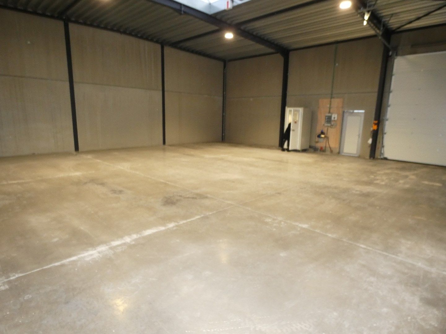 Loods - opslagruimte (225 m²), Industrieterrein Torhout foto 10
