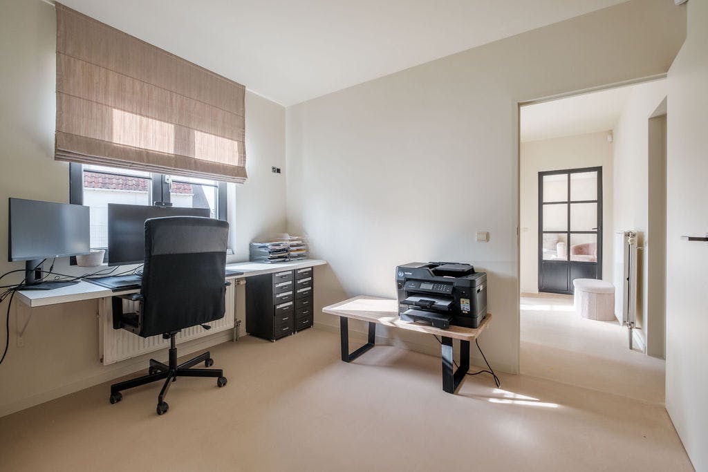 Mooi afgewerkte woning op rustige ligging te koop in Zulte foto 14