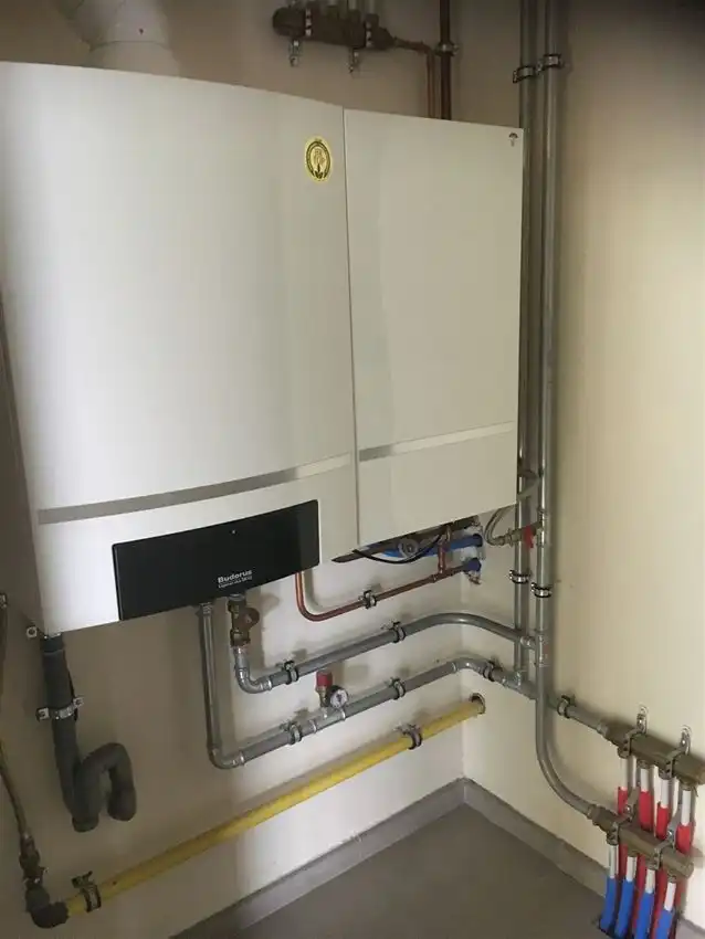 Recente woning, drie slpk, ruime zolder op rustige locatie foto 13