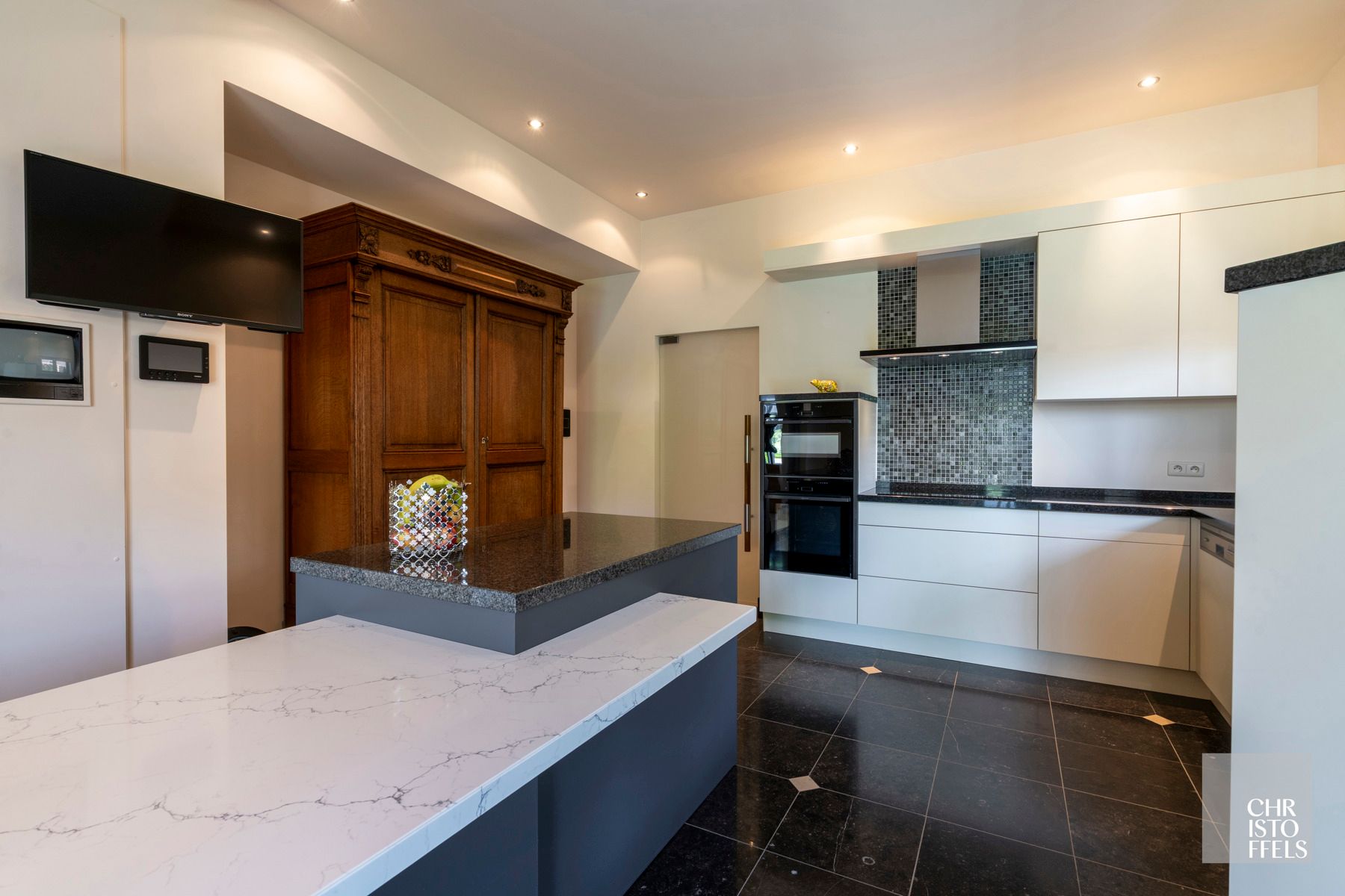 Riante villa (481 m²) met vrij zicht op een perceel van 25a67ca foto 7