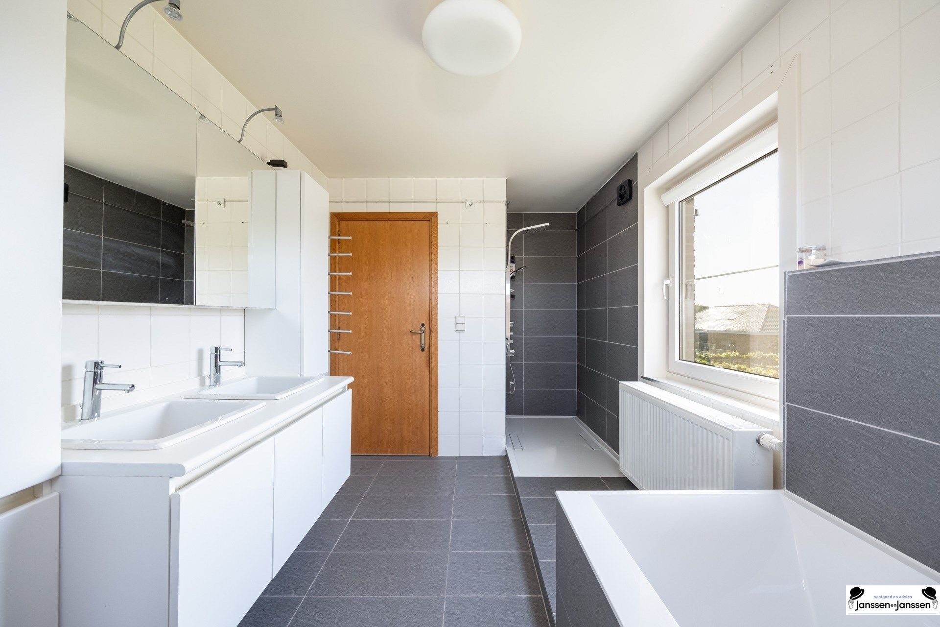 Ruime, lichtrijke en energiezuinige woning te koop EPC B (118) foto 19