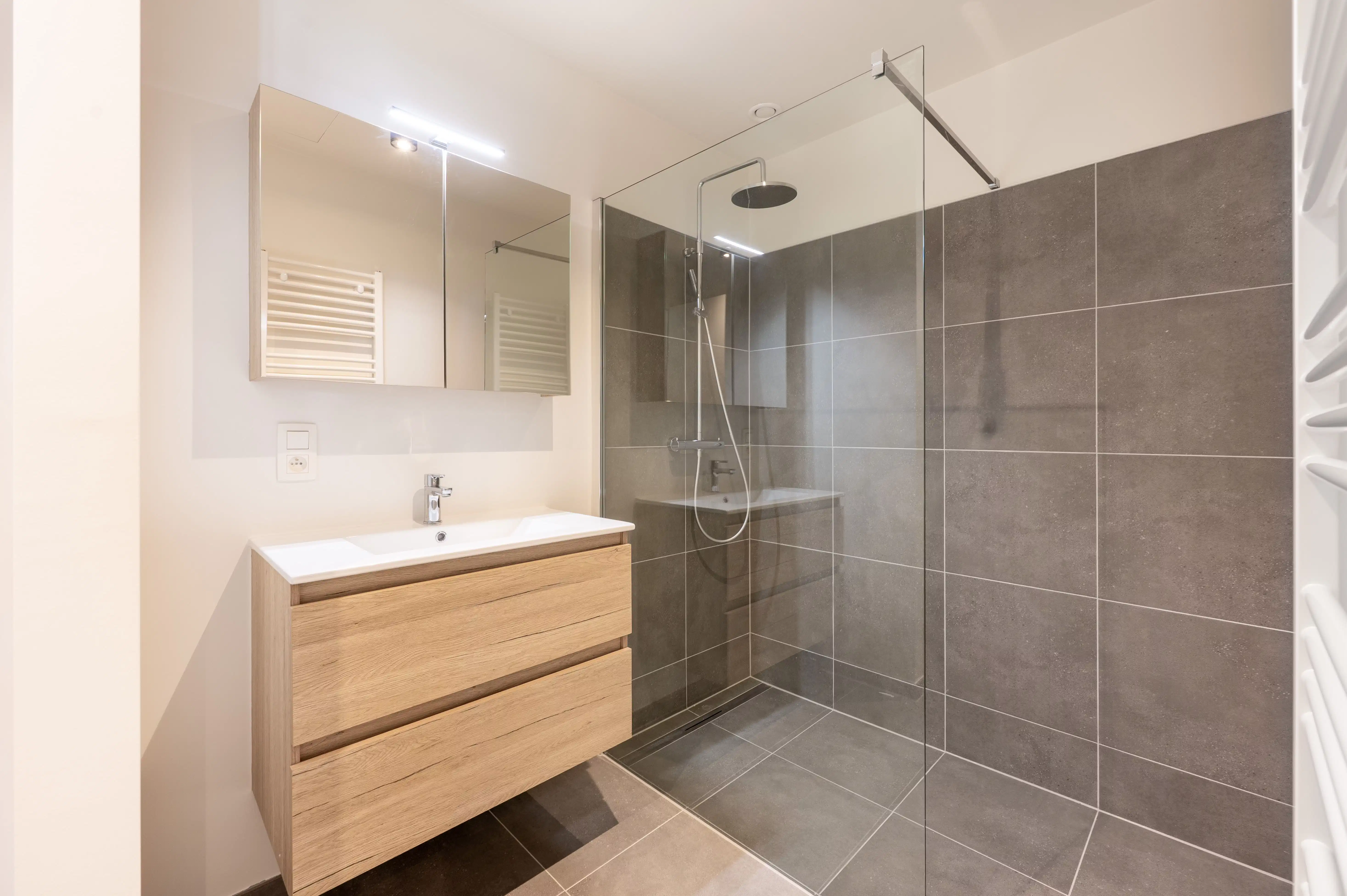 Appartement Te Huur foto 17