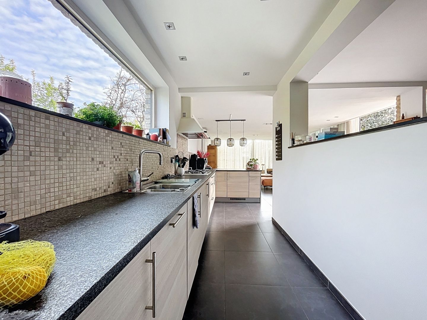 Ruime gerenoveerde woning te Koksijde-Dorp. foto 5