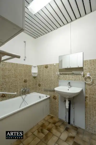 Appartement met 2 slaapkamers in hartje Genk foto 18