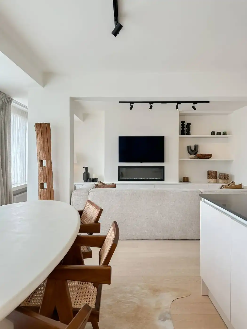 Ruim en lichtrijk appartement met 3 slaapkamers, vlakbij de Groentenmarkt foto 6