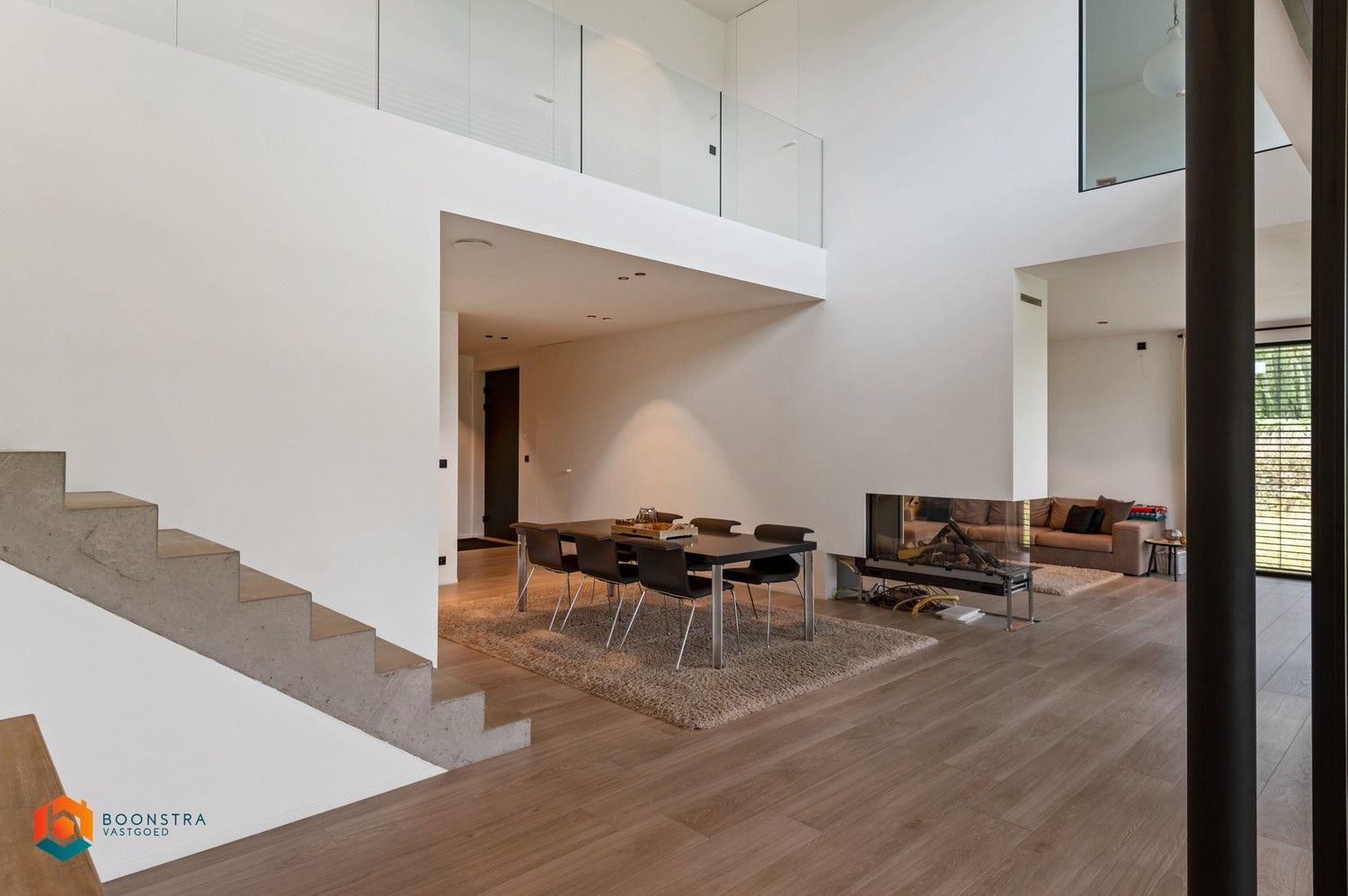 Prachtige en energiezuinige villa (326 m² bewoonbare opp.) met 3 slpkrs te Putte foto 4