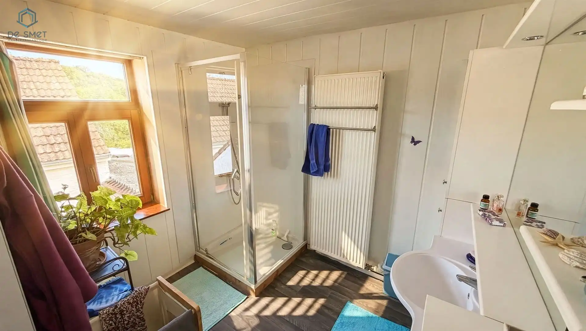 INSTAPKLARE WONING MET 4 SLAAPKAMERS, GARAGE EN VEELZIJDIG BIJGEBOUW foto 15