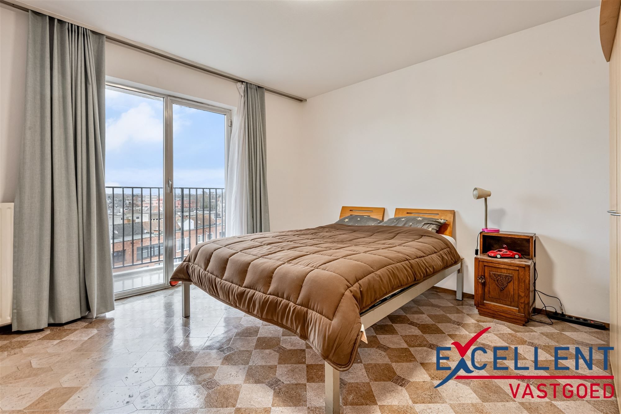 Centraal gelegen appartement met 2 slaapkamers in Deinze te koop foto 7