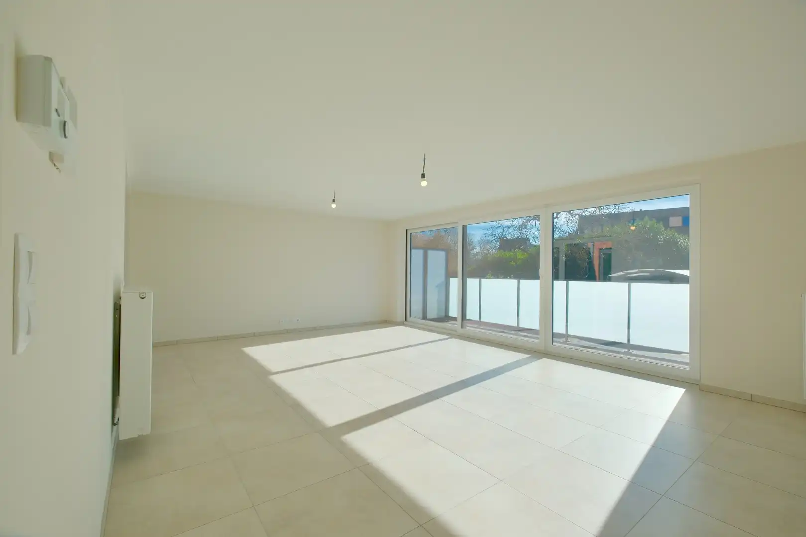 Gelijkvloers app met 2 slaapkamers, ruim terras en binnenkoer! foto 2