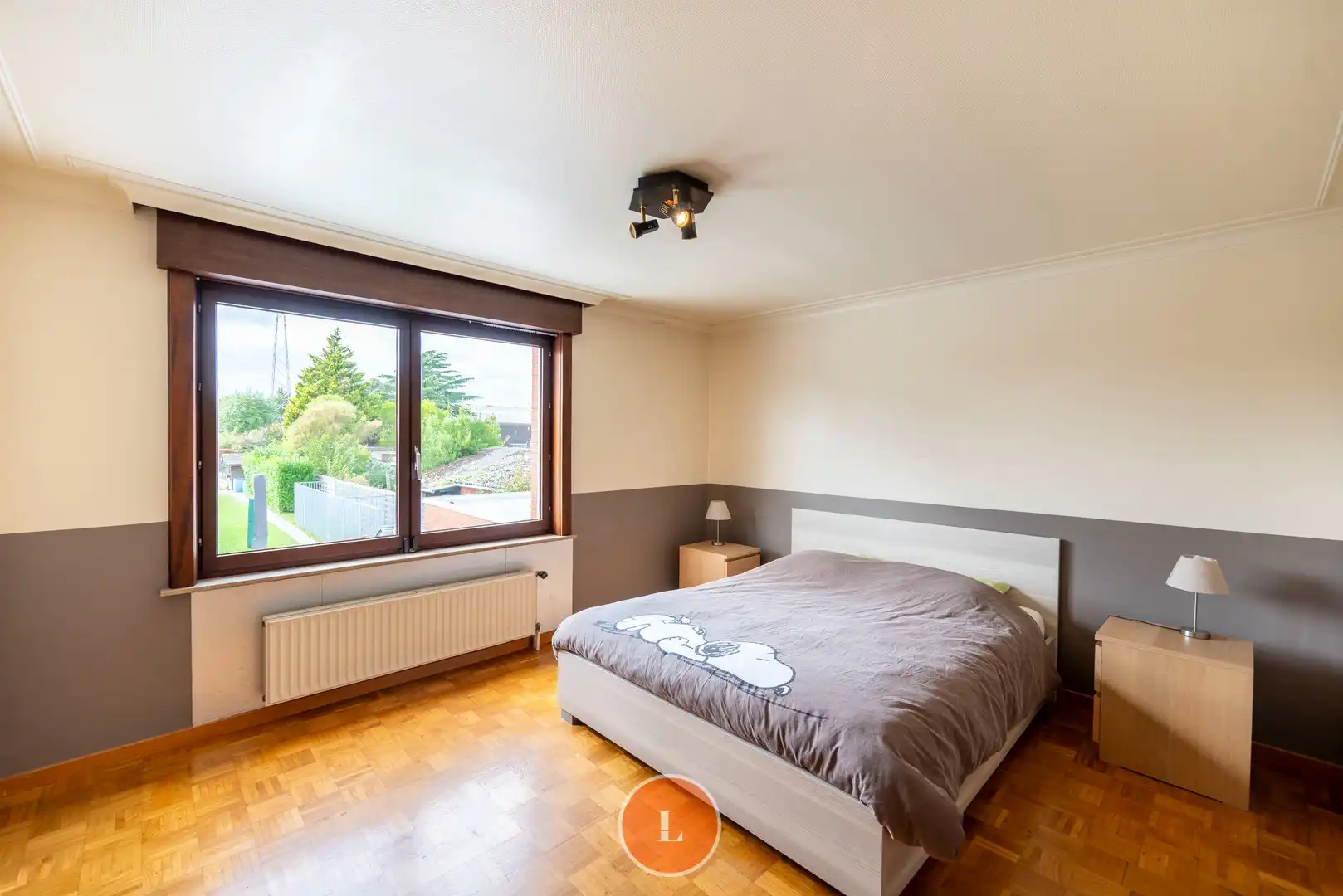 Ruime gezinswoning met grote tuin en uitweg te koop in Menen. foto 13