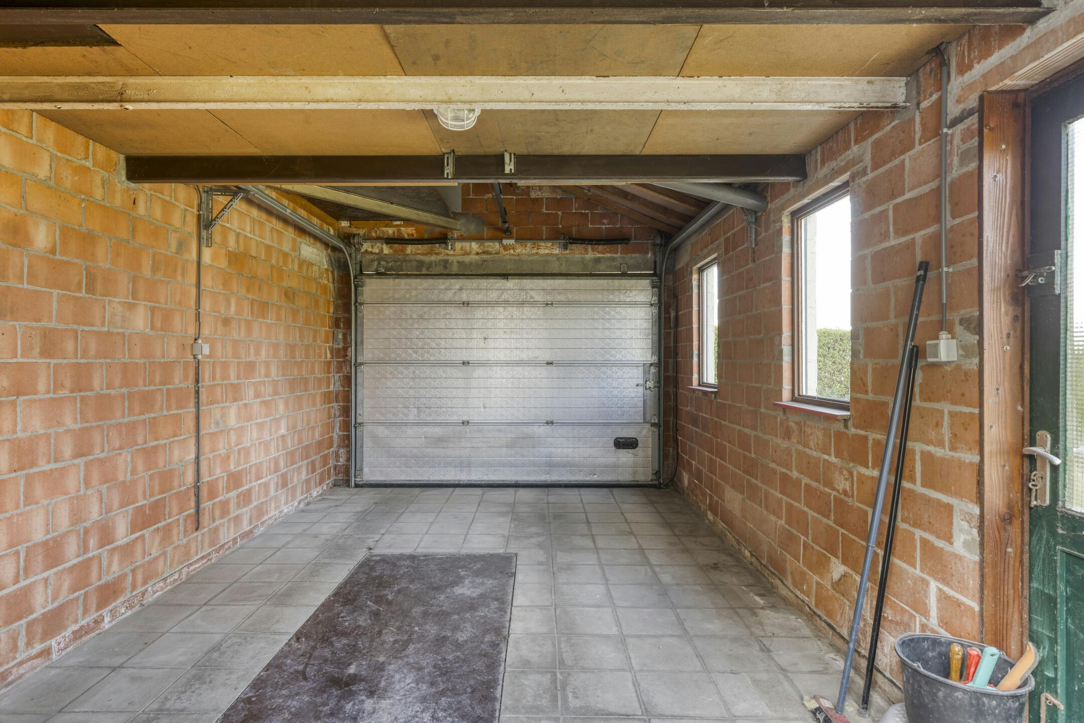 Halfopen huis omringd door groen te koop in Oudenaarde foto 17