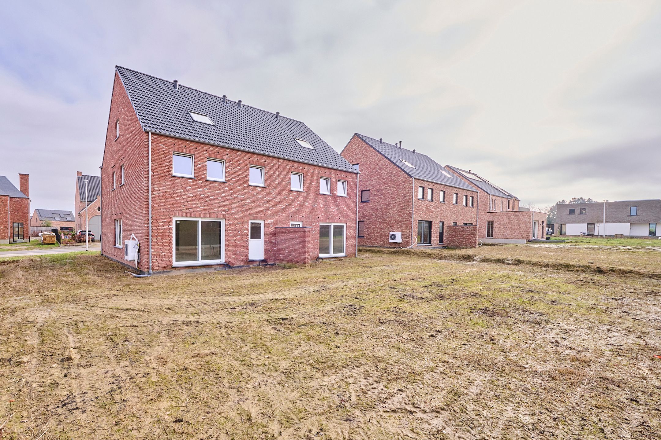 LAATSTE Nieuwbouw BEN-gezinswoning foto 8