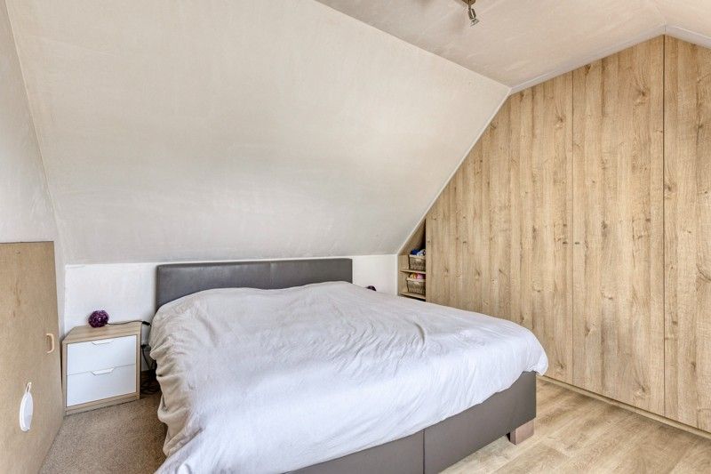🏡 Gezellige woning met 4 slaapkamers én garage TE KOOP in Haspelstraat 17, te Sint-Eloois-Vijve! foto 21