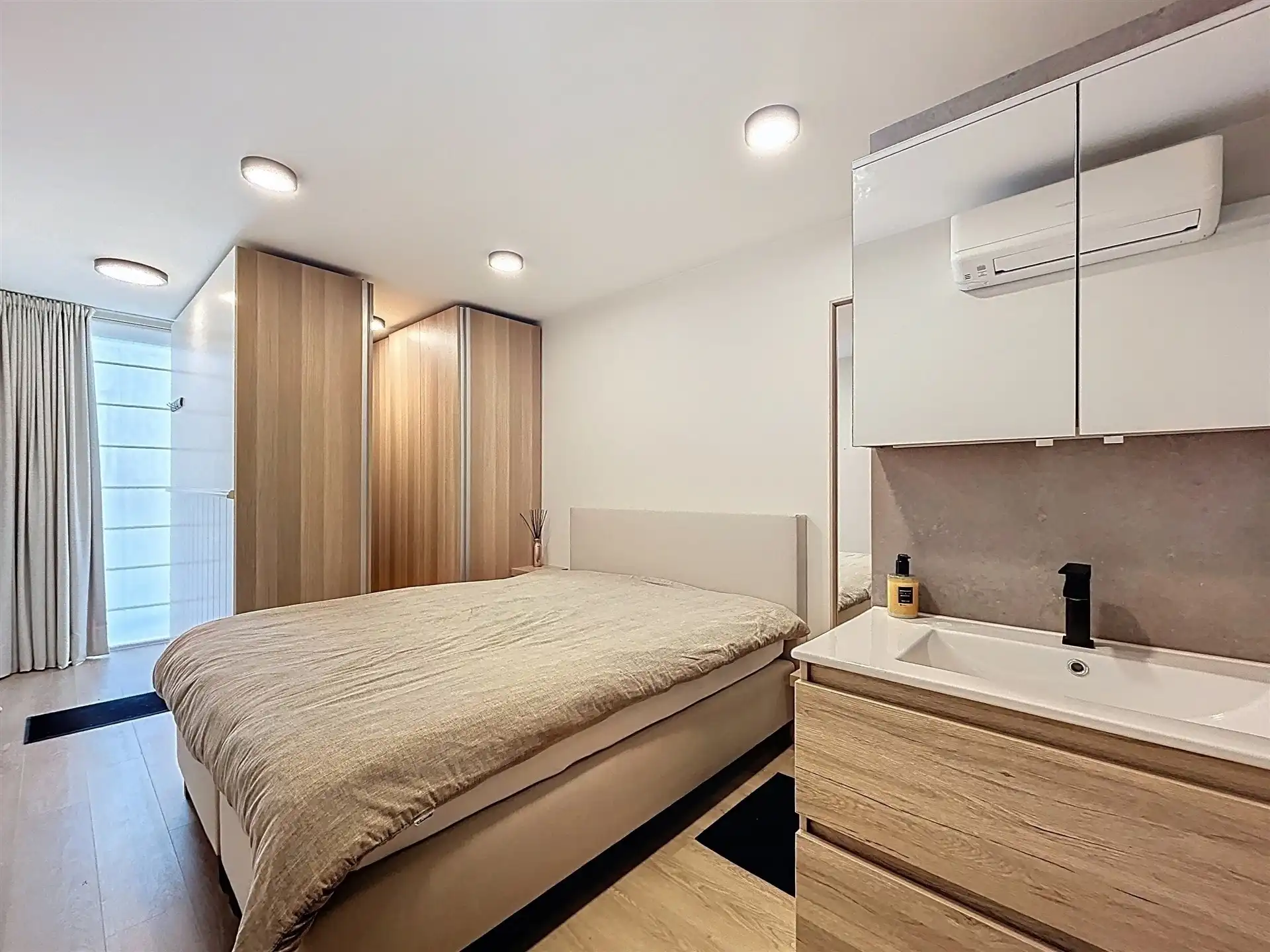 Ruime woning met bijbouw en weide op perceel van 6790 m²  foto 16