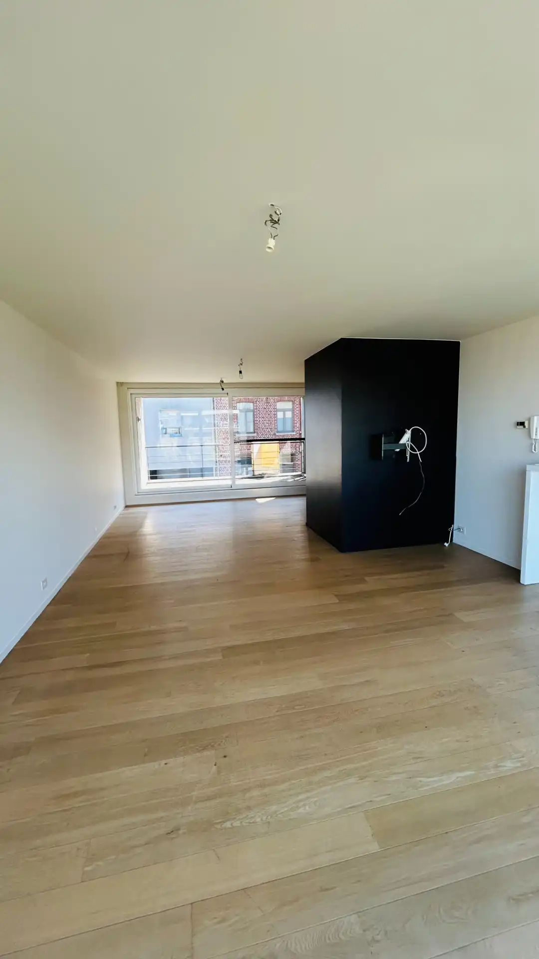 Ruime woning op topligging! foto {{pictureIndex}}