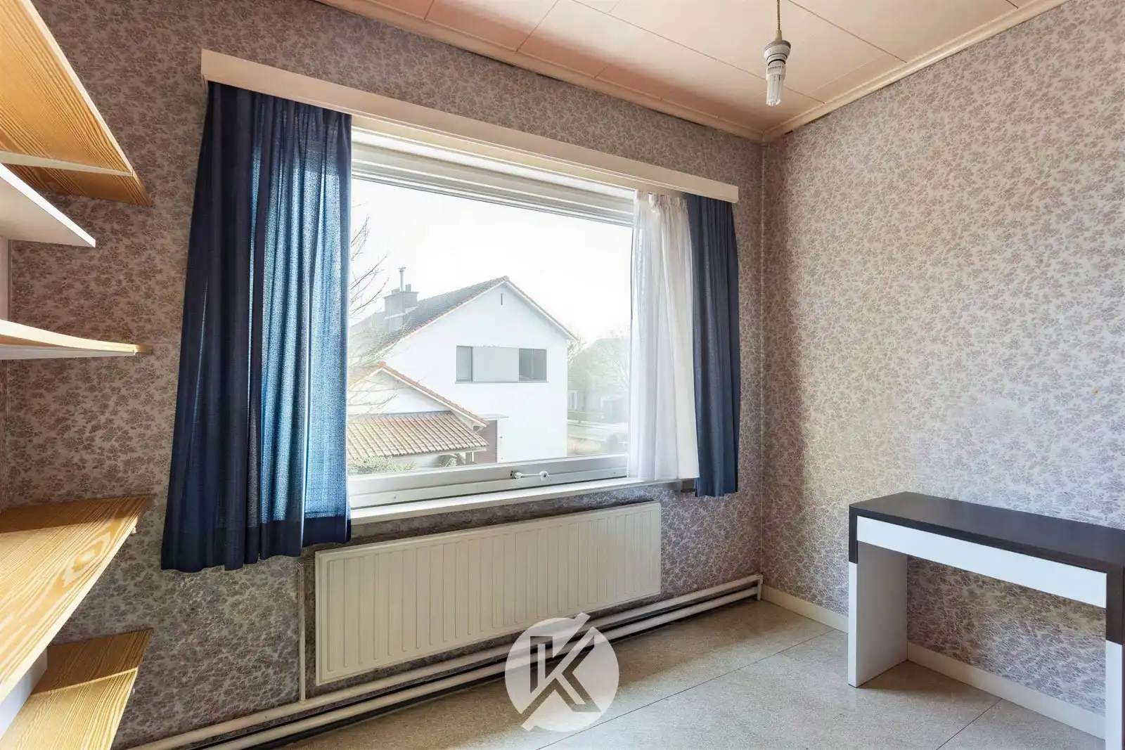 Woning in rustige wijk met renovatiepotentieel foto 16