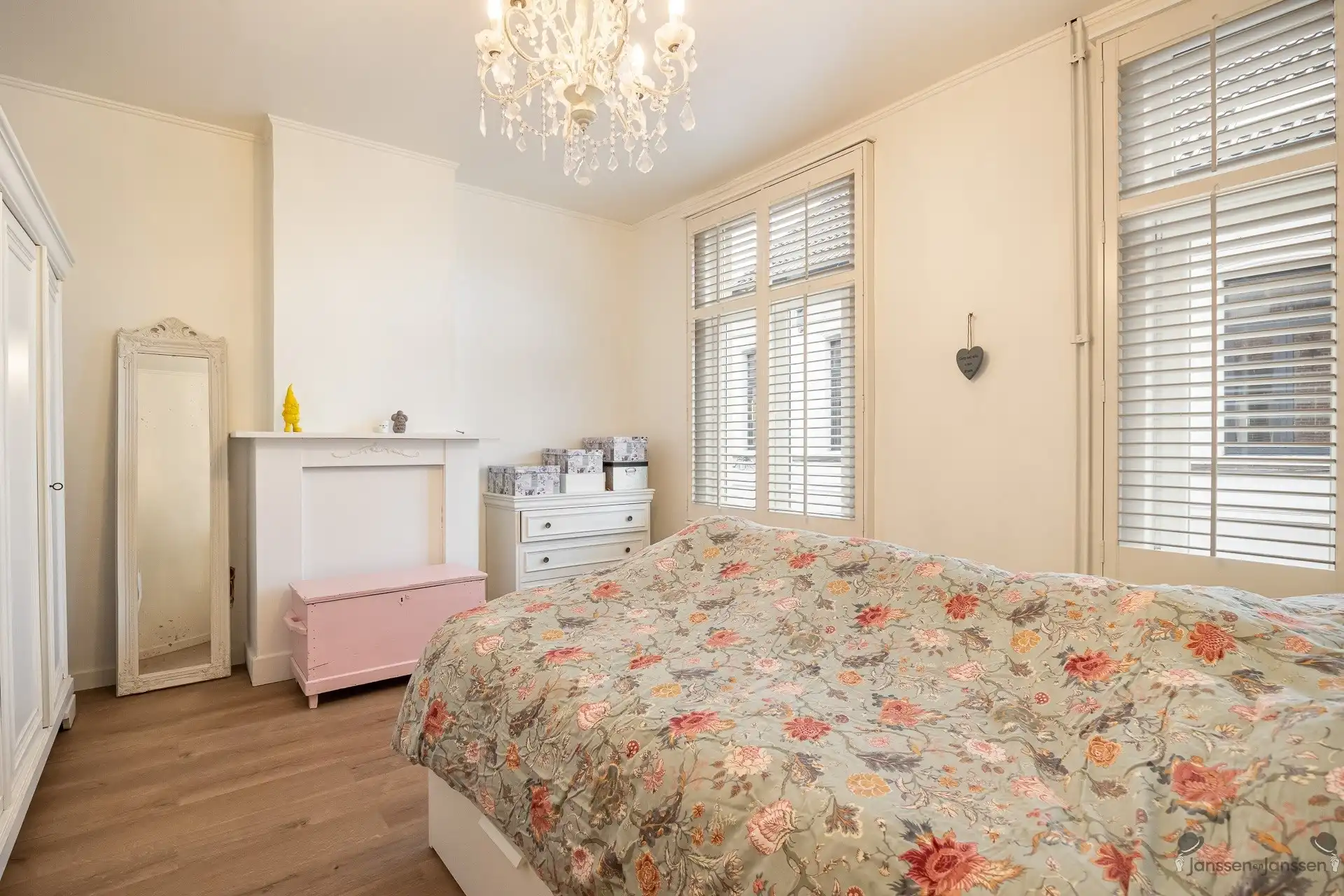 Prachtig gerenoveerd herenhuis in hartje Hamme  foto 15