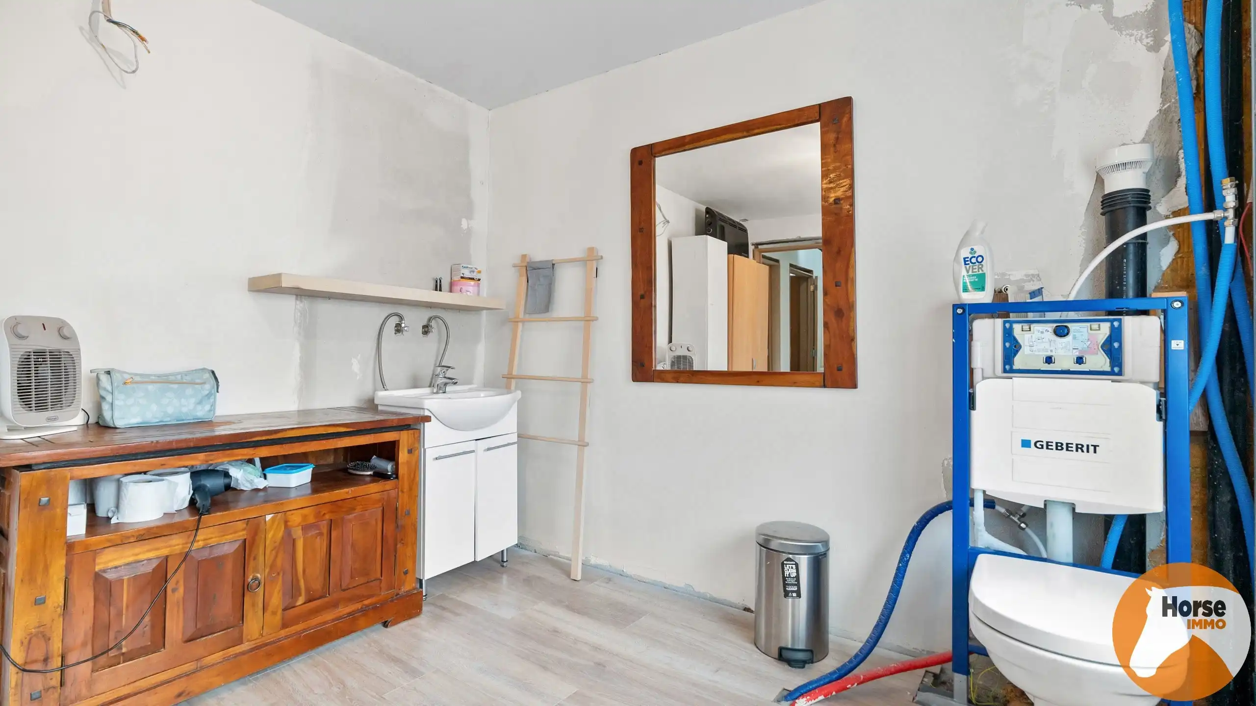 GEETBETS - Gerenoveerde woning met paardenfaciliteiten foto 22