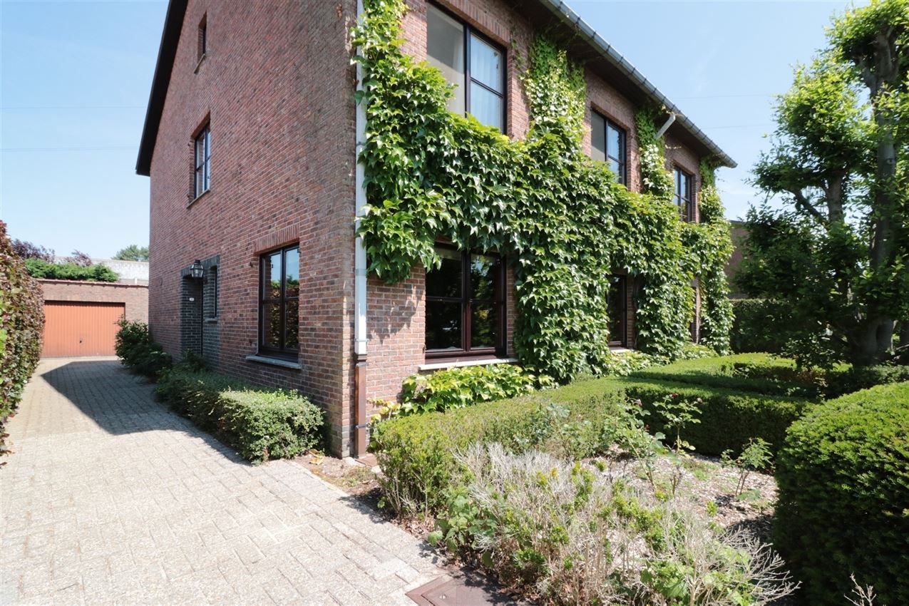 Bijna label B, rustig, nabij station en invalswegen foto 17