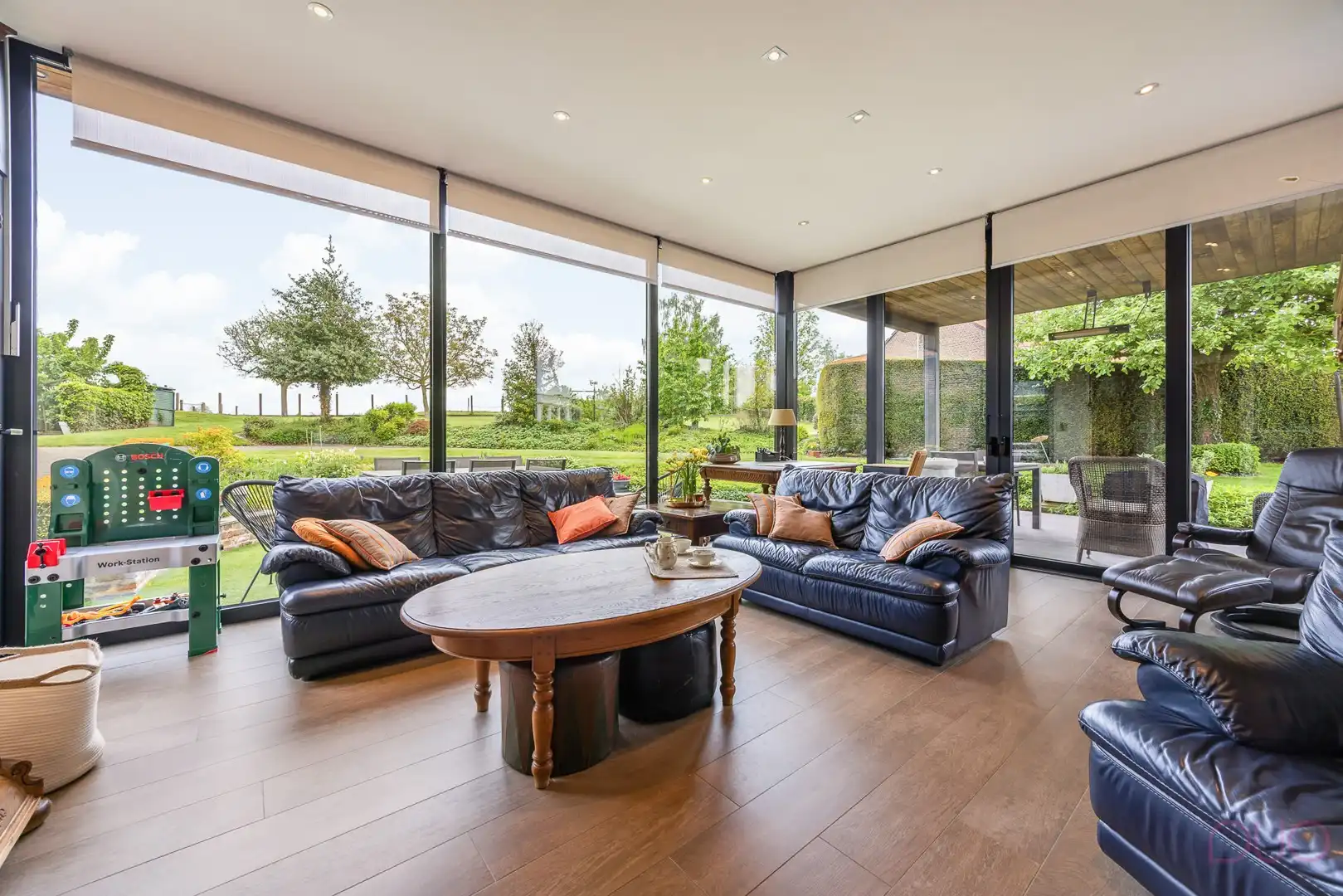 Statige herenwoning met mooie tuin en charmante schuur | 4 slpk + mogelijkheid praktijkruimte foto 8