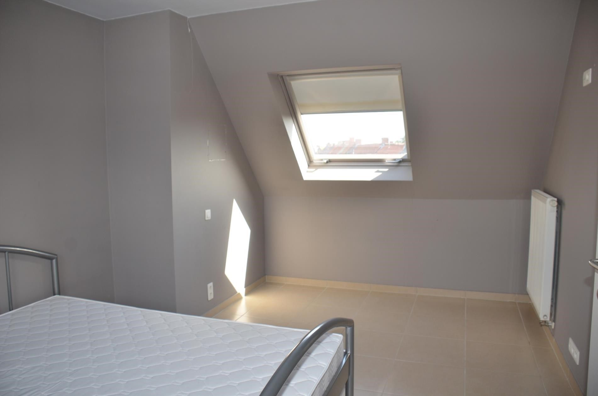 Lichtrijk duplex-appartement op een schitterende ligging in Centrum Waregem met garage! foto 16