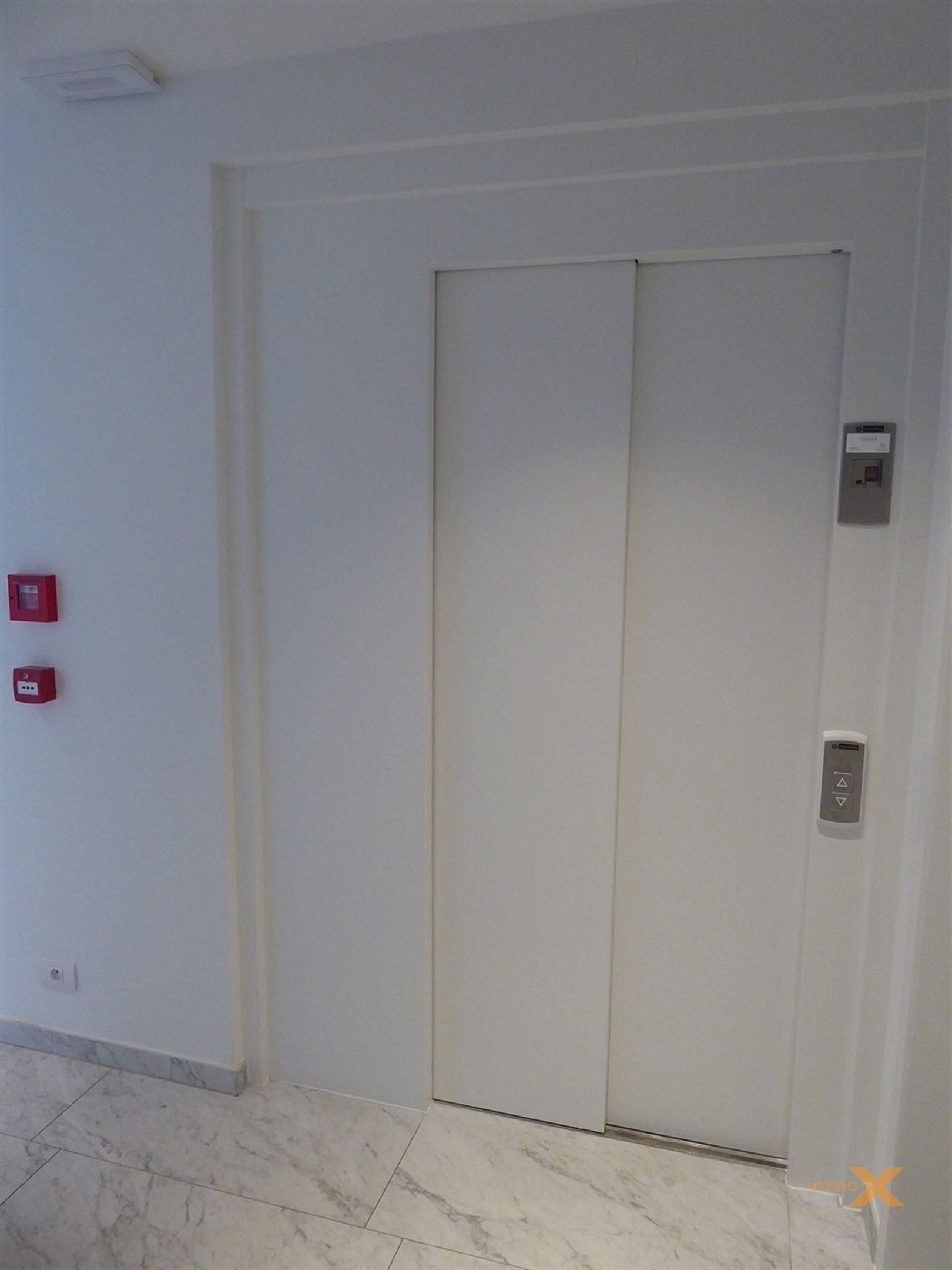 Lichtrijk appartement met prachtig waterzicht foto 19