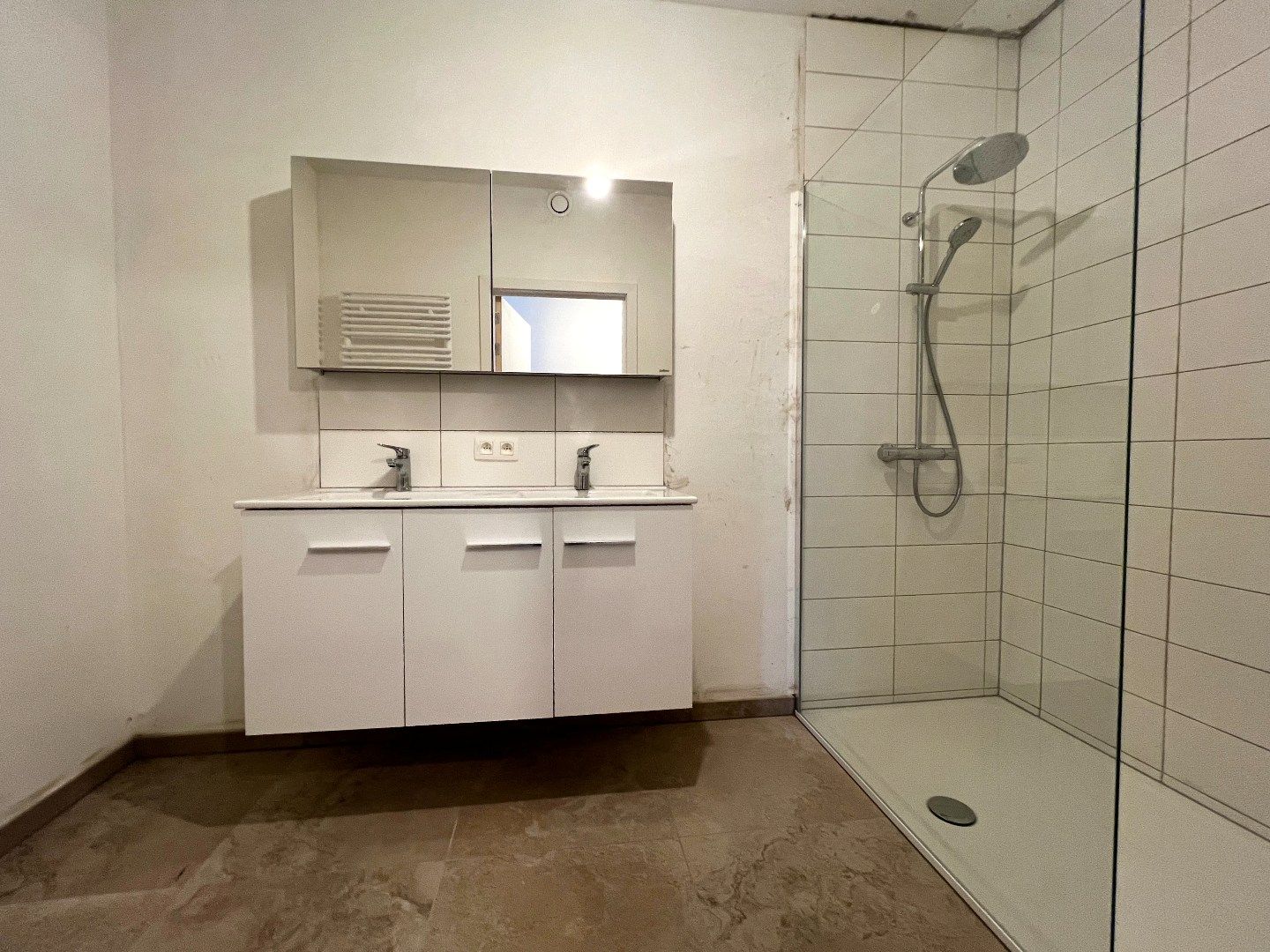 🌞 Energiezuinig en instapklaar appartement te huur in hartje Harelbeke! foto 16