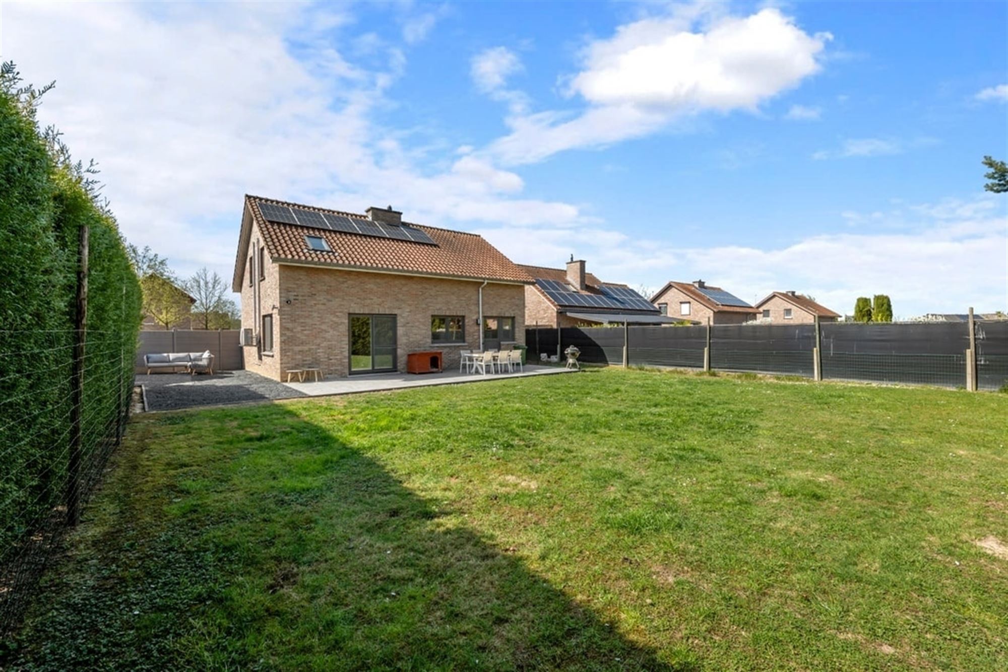 GEZELLIGE GEZINSWONING MET GARAGE OP EEN TOPLOCATIE IN ZEPPEREN  foto 34