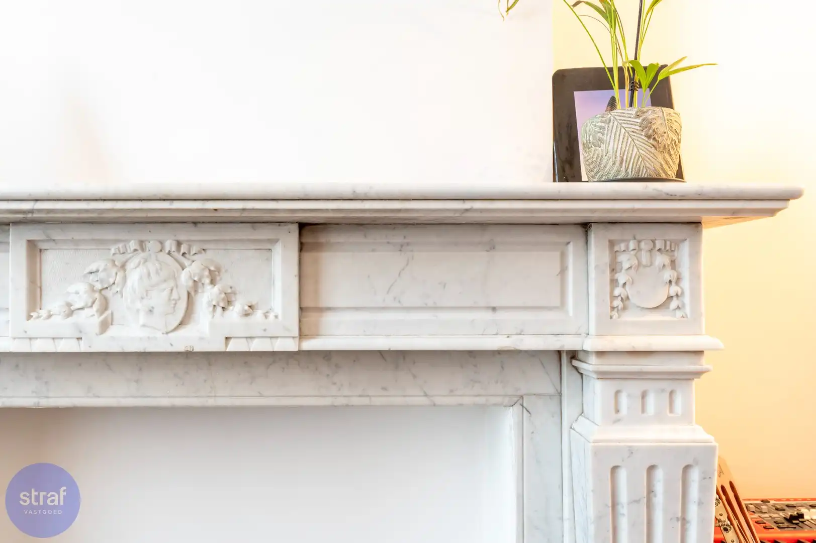 Klassevol Herenhuis met 6 slaapkamers met grote zonnige tuin foto 9