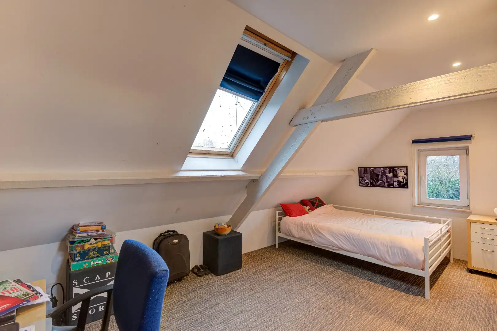 Half open woning in Schilde met zonnige tuin op het zuidwesten, terras en 4 slaapkamers, 1 badkamer en 4 parkeerplaatsen foto 17