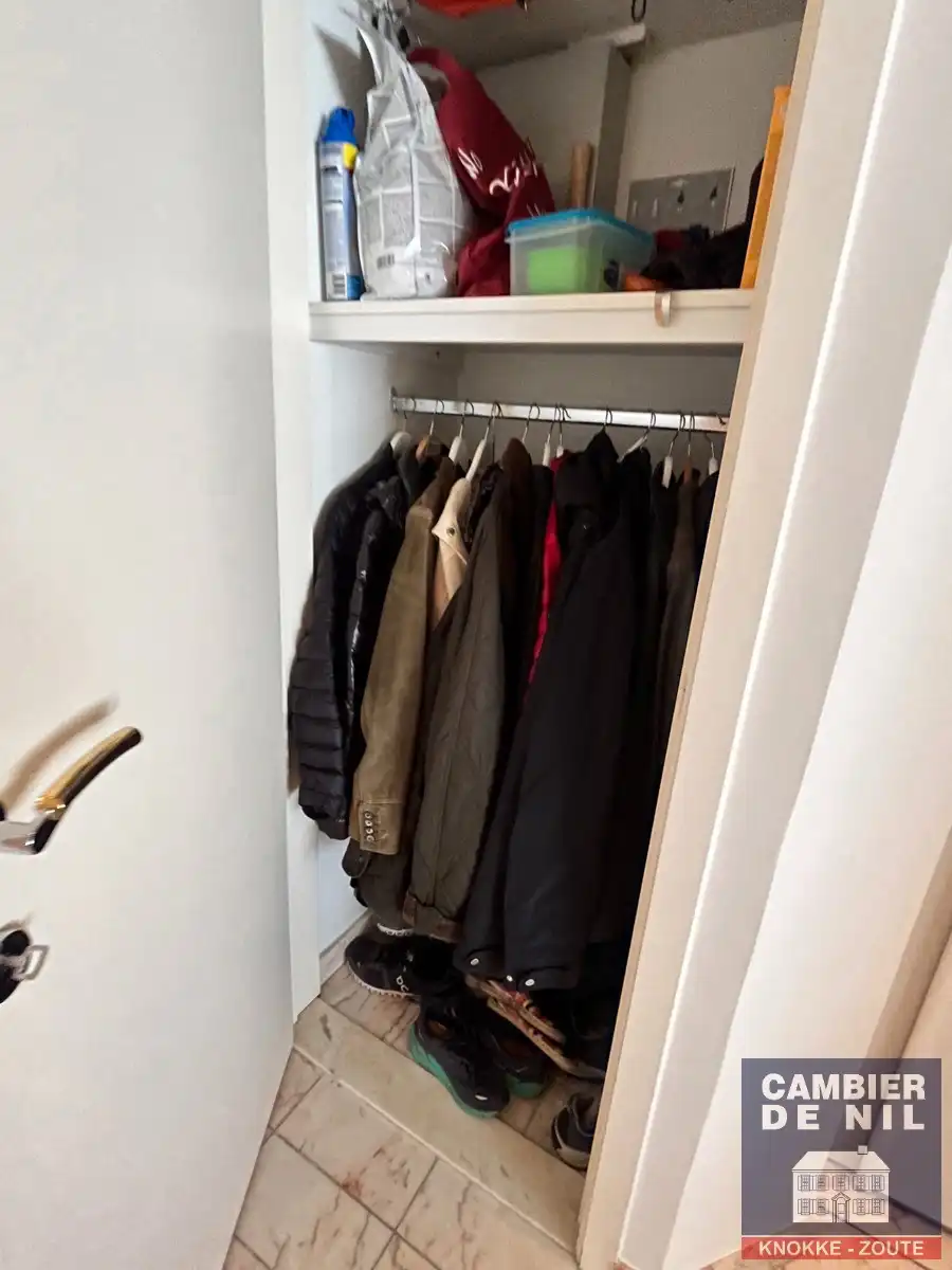 Prachtig ongemeubeld appartement op enkele stappen van het Albertplein!  foto 24