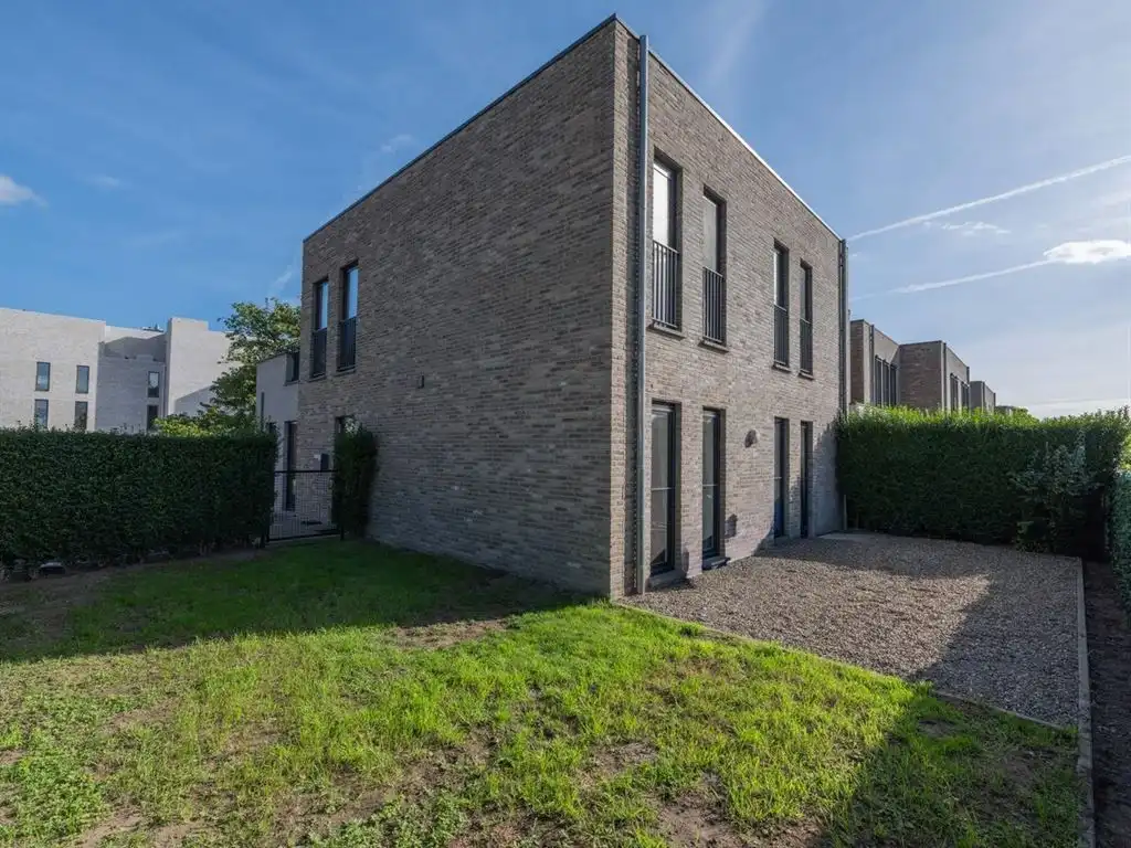 Modern gelijkvloers appartement met ruim terras en private tuin foto 5