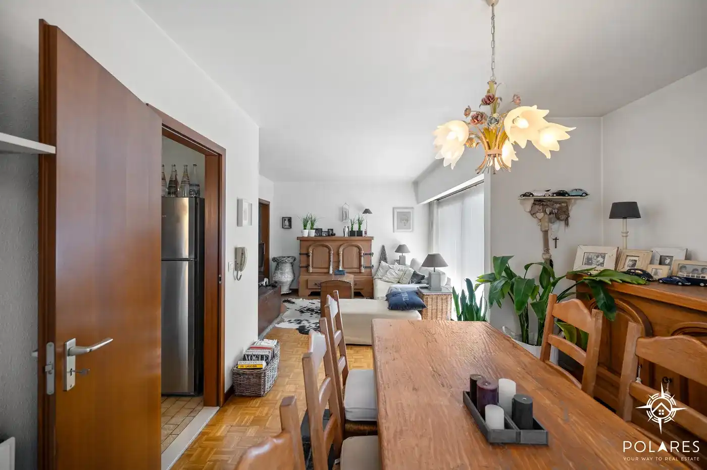Ruim appartement van 98 m² met 2 slaapkamers, balkon/terras en garage foto 4