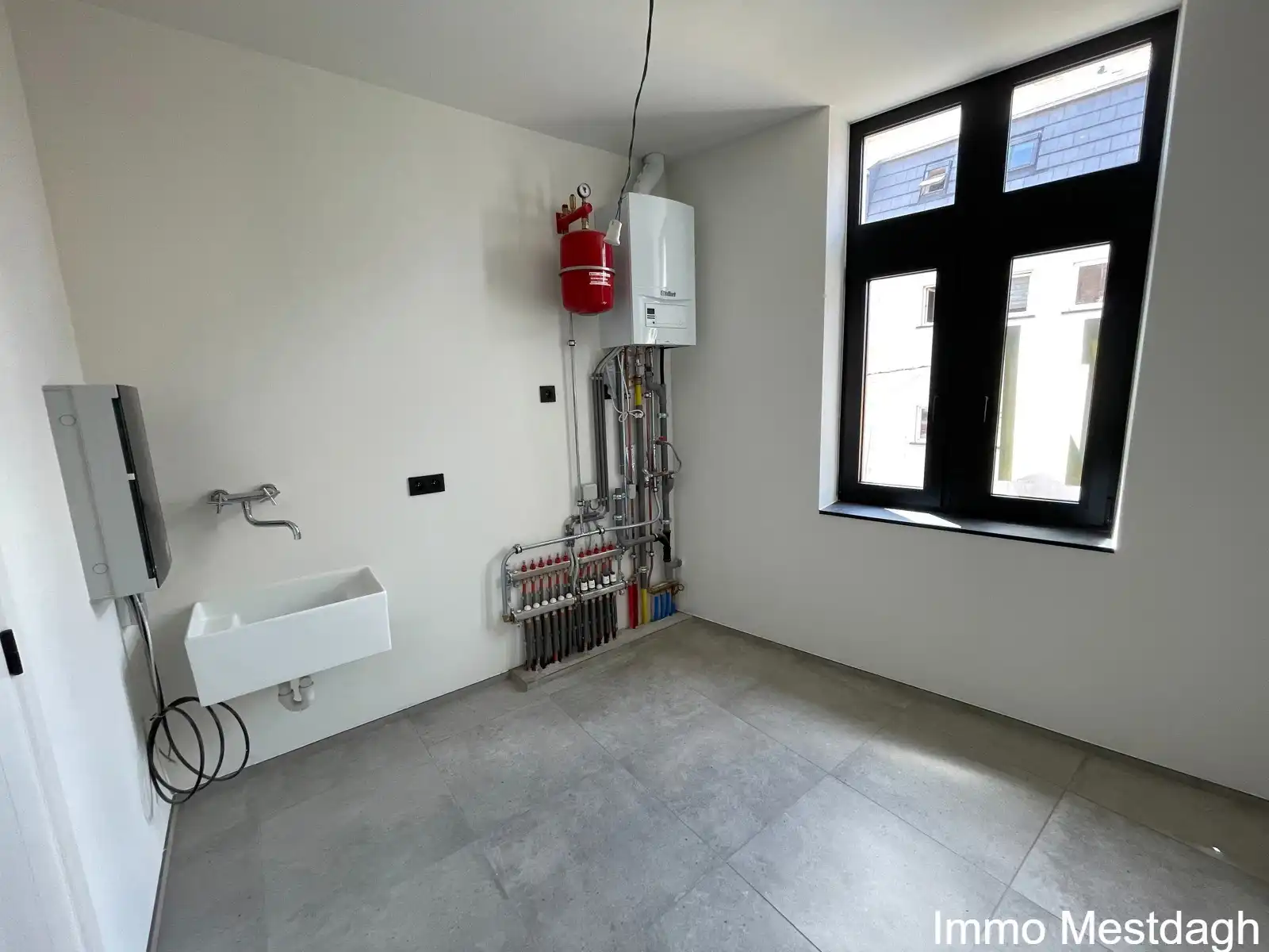 Prachtig modern appartement met terras en parking – Hartje Diest foto 16